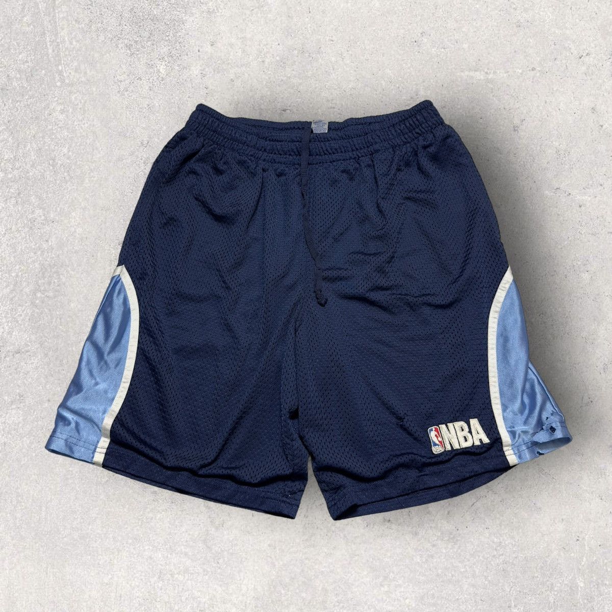 NBA × Vintage Vintage NBA shorts Size US 34 / EU 50 - 1 Thumbnail