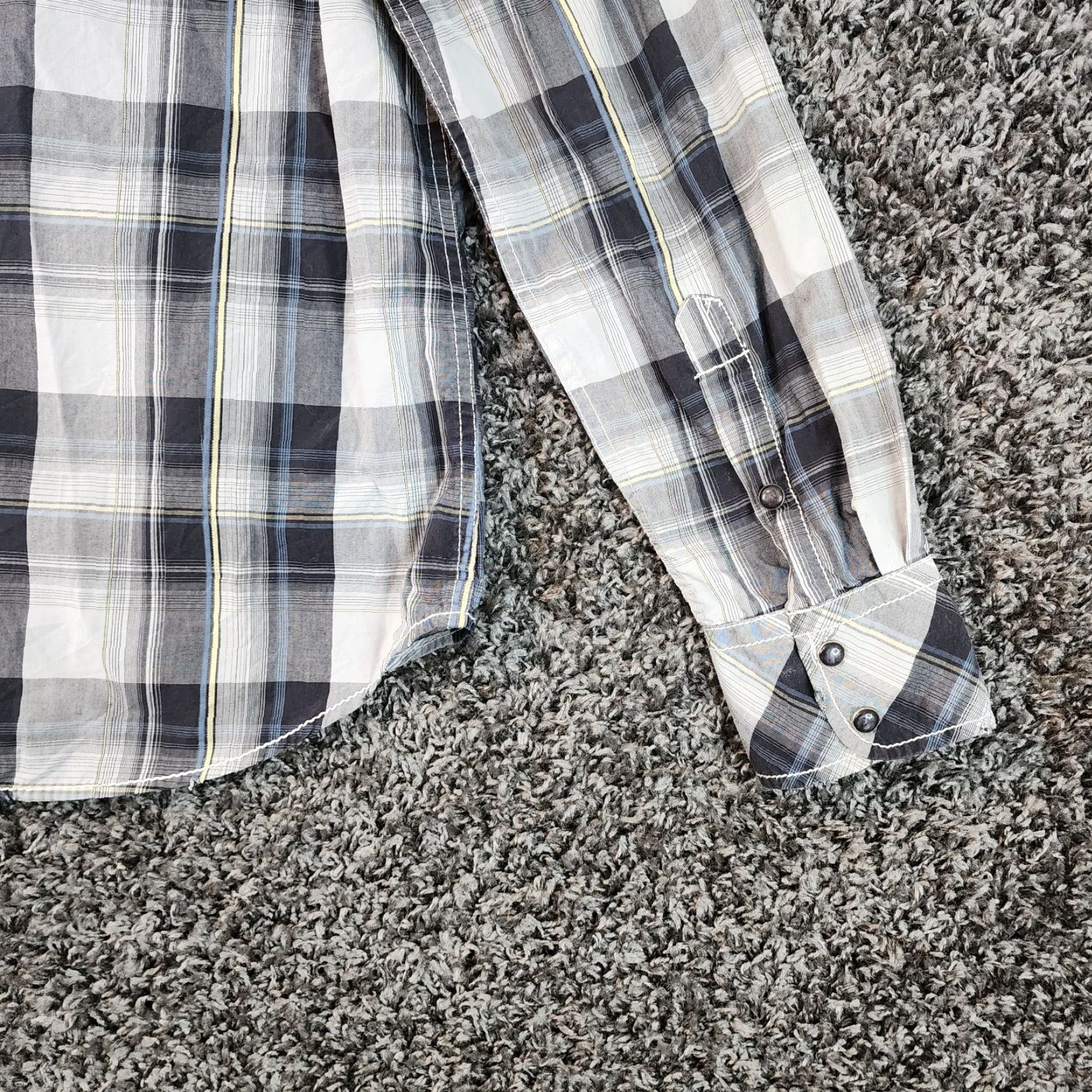Vintage VINTAGE Buckle Shirt Mens Gray Plaid Slim Long Sleeve Button-Up Snap Size L Size US L / EU 52-54 / 3 - 6 Thumbnail