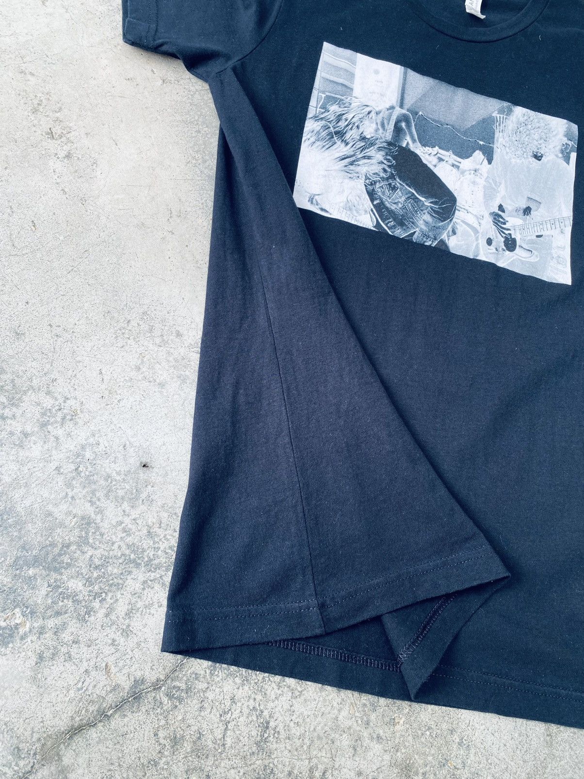 Nirvana Vintage Y2k Nirvana Bleach Band Tees Size US M / EU 48-50 / 2 - 8 Thumbnail