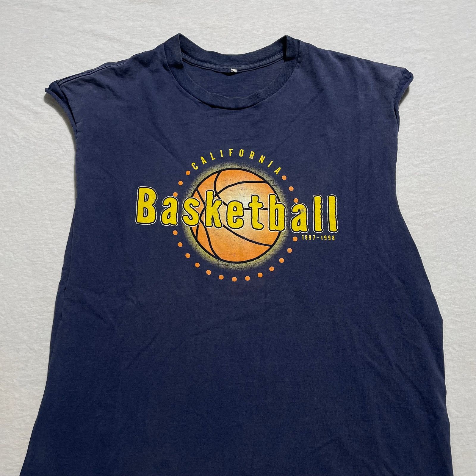 Vintage CAL Basketball Cutoff Tank Size (XL/2XL) Size US XL / EU 56 / 4 - 3 Thumbnail