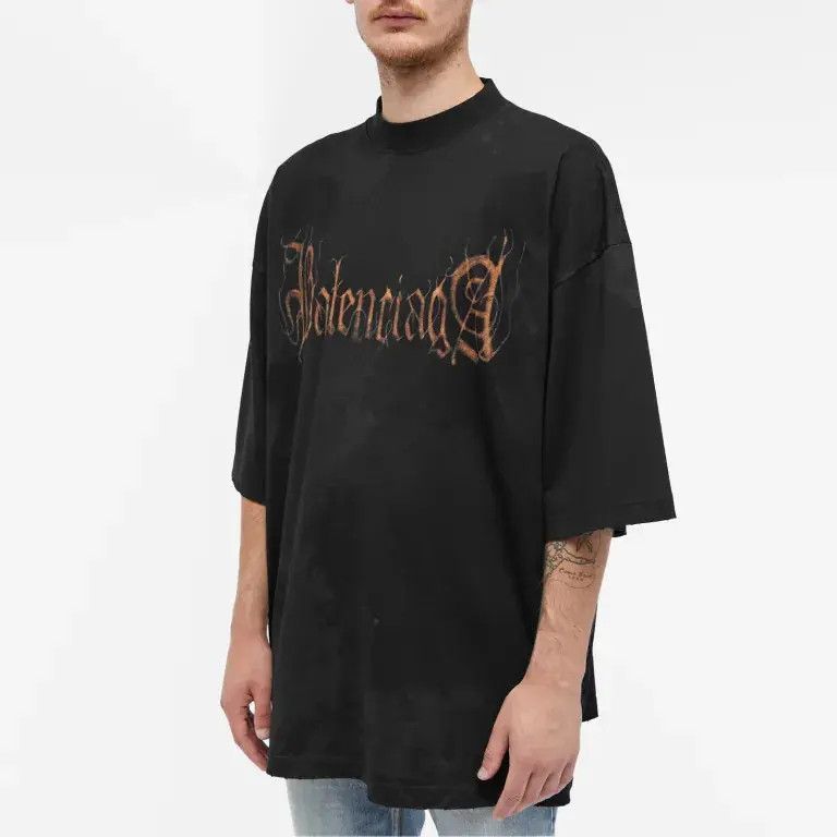 Balenciaga Distressed Gothic logo oversized size large L Size US L / EU 52-54 / 3 - 2 Thumbnail