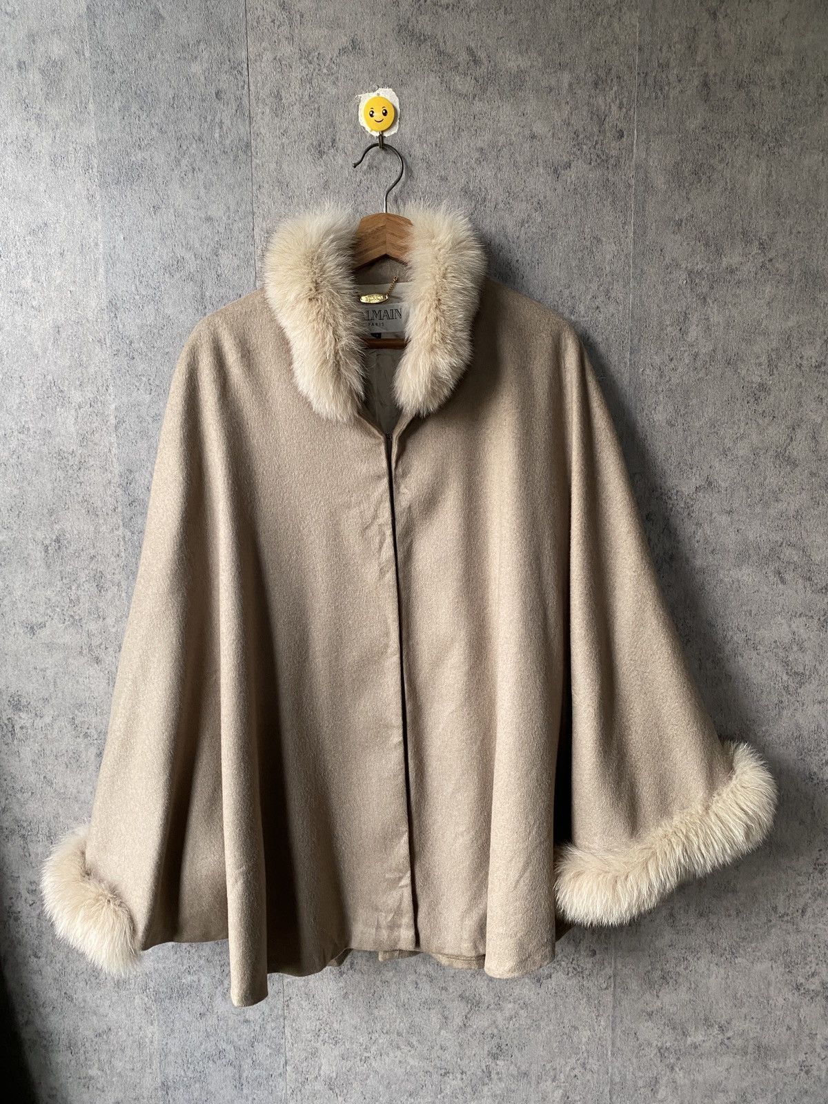 Balmain Vintage Balmain Paris Cashmere Capes Fur Collars And Cuffs Size US XXL / EU 58 / 5 - 2 Thumbnail