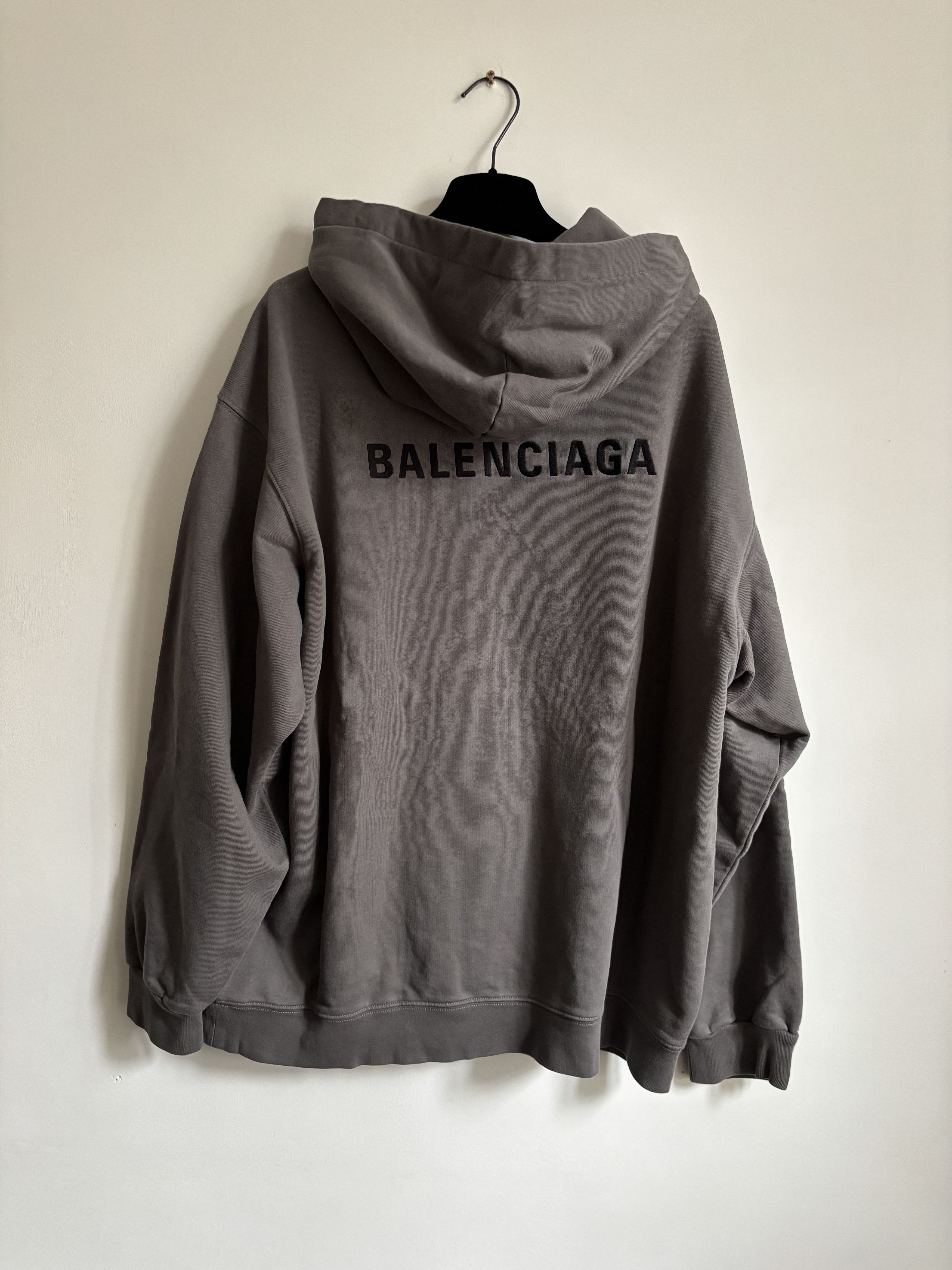 Balenciaga Balenciaga grey logo hoodie Size US S / EU 44-46 / 1 - 2 Thumbnail
