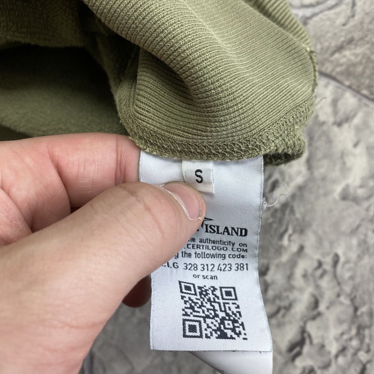 Stone Island Stone Island Hoodie Size US S / EU 44-46 / 1 - 15 Thumbnail