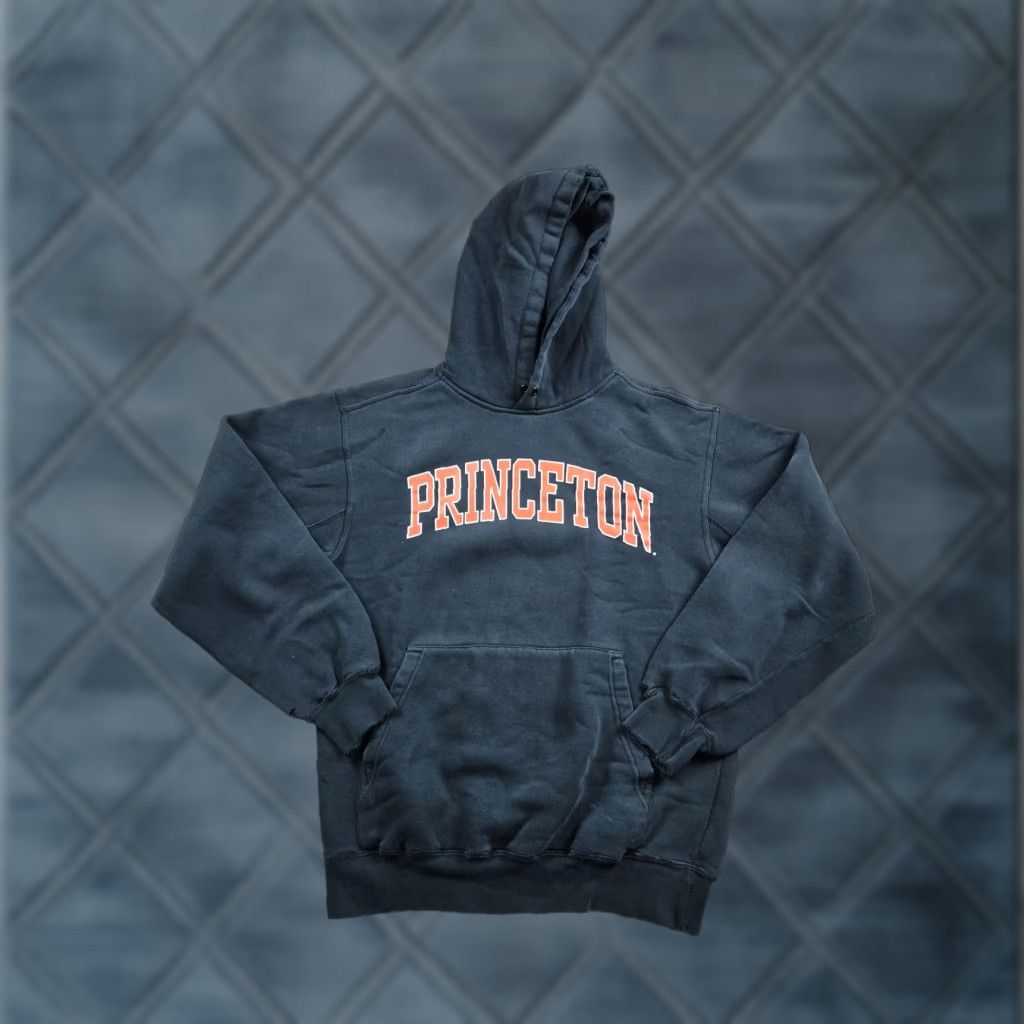 NCAA VINTAGE Princeton Tigers Hoodie Sweatshirt Mens Small Black NCAA Pullover Distressed Size US S / EU 44-46 / 1 - 1 Thumbnail