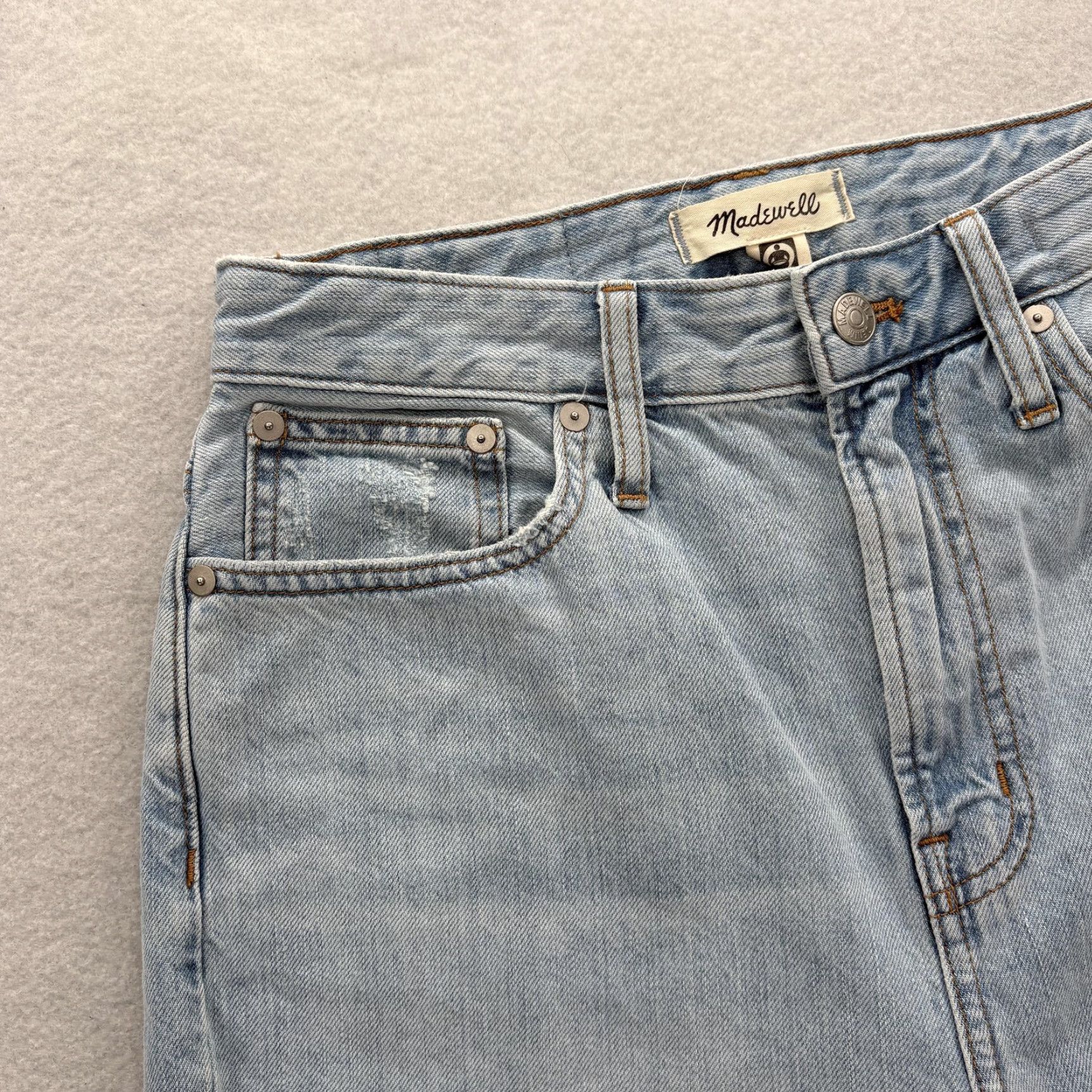 Madewell VINTAGE Madewell Curvy Perfect High Rise Jeans Womens 27 Blue Light Wash Tapered 5-Pocket Denim 100% Cotton Relaxed Fit Adult Womens Size 27" / US 4 / IT 40 - 3 Thumbnail