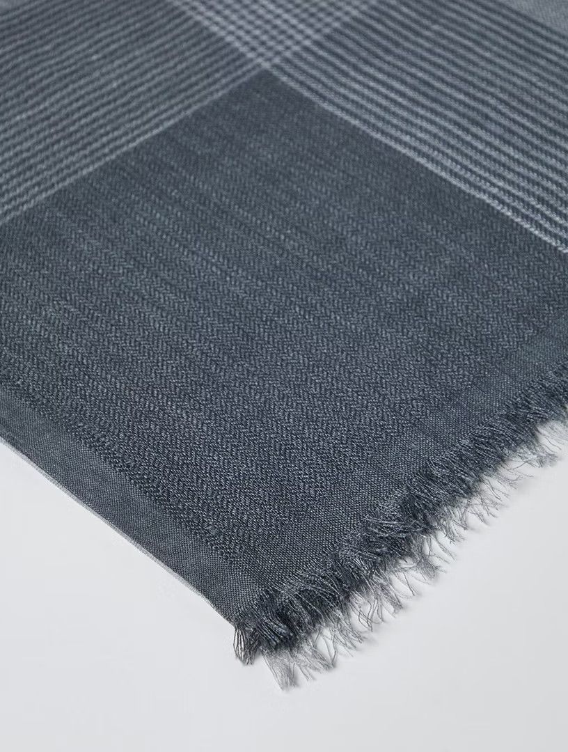 Brunello Cucinelli o1la1rc1a0425 Size: OS/Scarf in Grey Size ONE SIZE - 3 Thumbnail