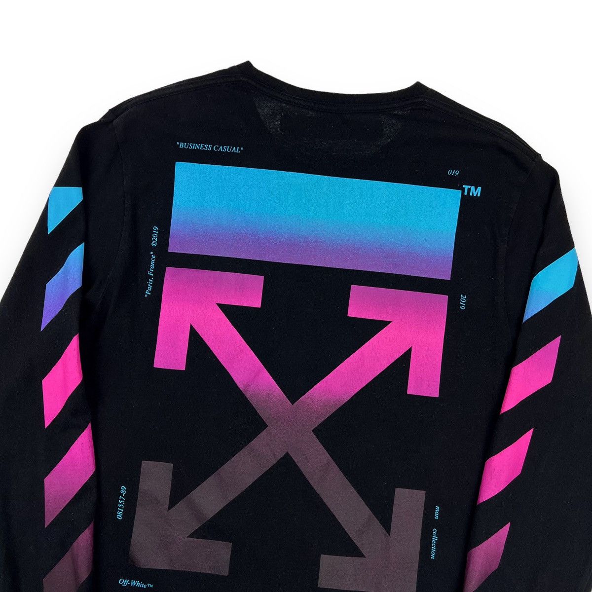 Image of Off White Off-White Gradient Arrows Long Sleeve T Shirt in Black, Men's (Size Large)