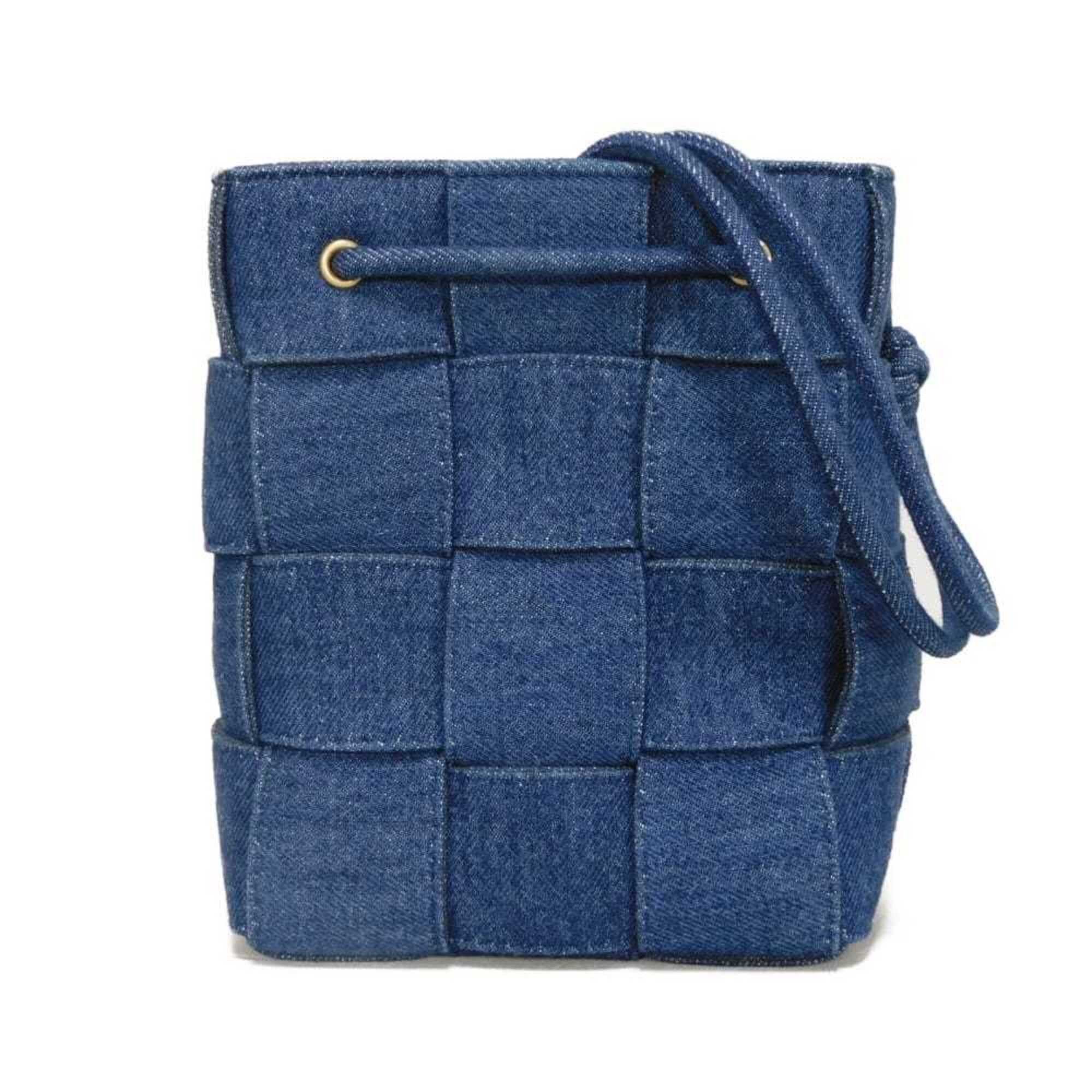 Bottega Veneta Bottega Veneta Cassette Small Bucket Bag, Blue, RFID-protected, Maxi, Intrecciato Denim, 743789 V2ZB1 4019, Men's & Women's. Size ONE SIZE - 1 Thumbnail