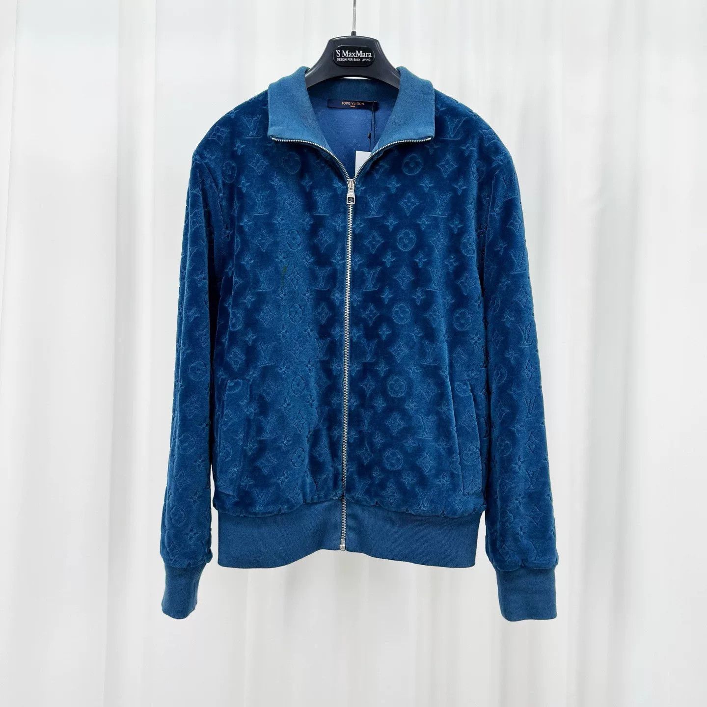 Louis Vuitton louis vuitton blue velvet zip jacket Size US S / EU 44-46 / 1 - 1 Thumbnail