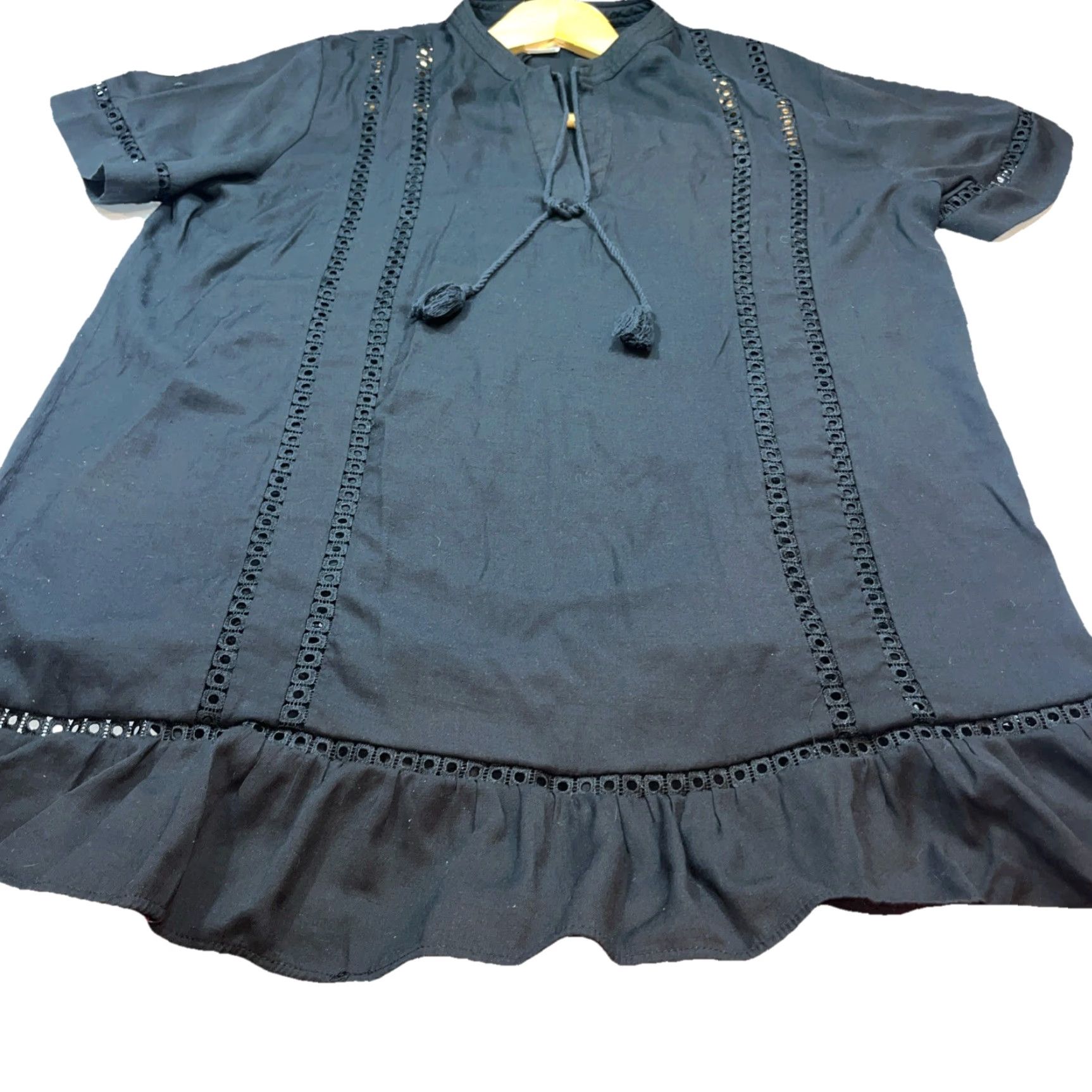 Vintage Time And Tru BLACK DRESS Cover Up V Neck Tie Tassel Ruffle Hem Cut Outs 1X 16-18 Size XL / US 12-14 / IT 48-50 - 4 Thumbnail