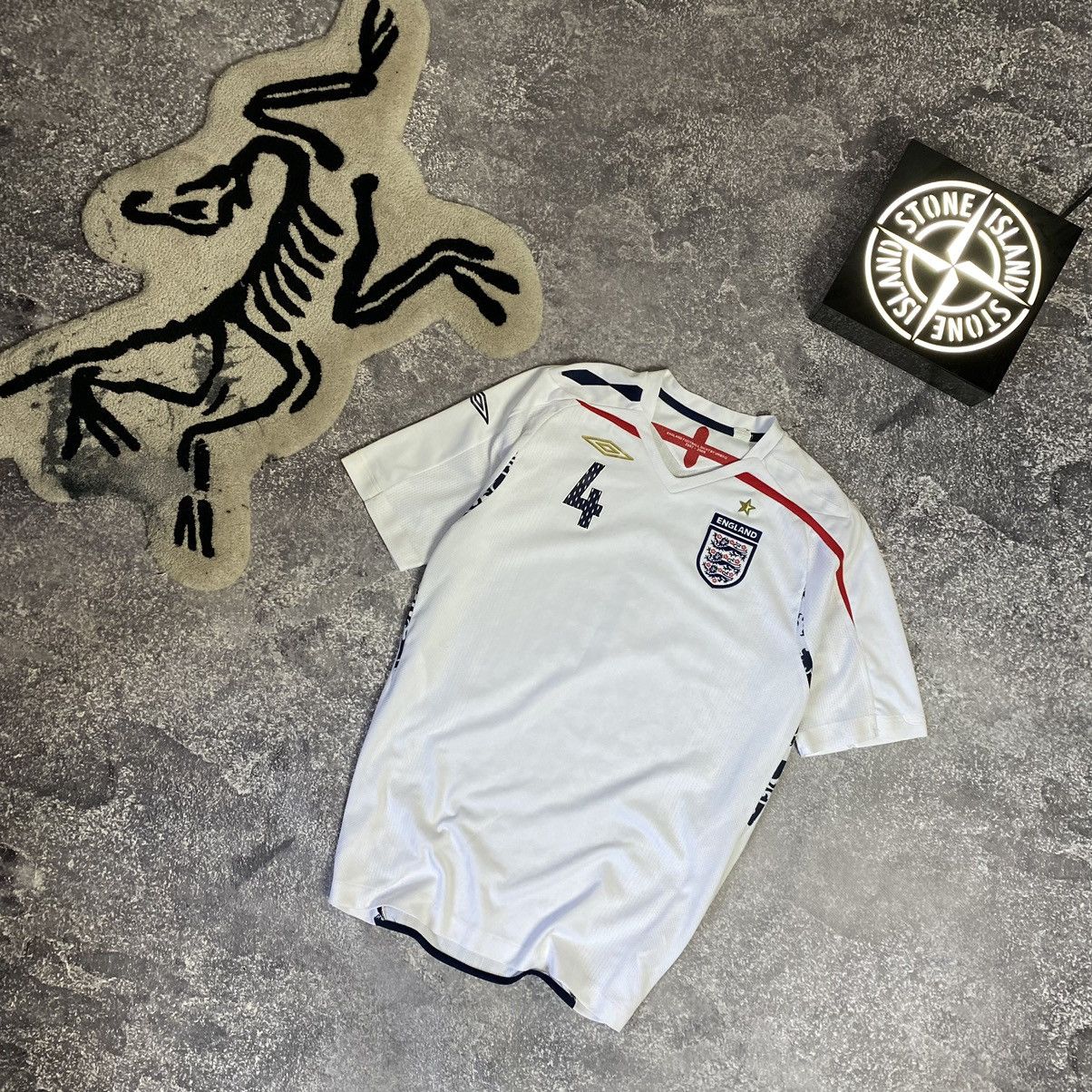 Umbro Vintage Umbro Fc England 🏴󠁧󠁢󠁥󠁮󠁧󠁿 Gerrard Player national team Size US S / EU 44-46 / 1 - 3 Thumbnail