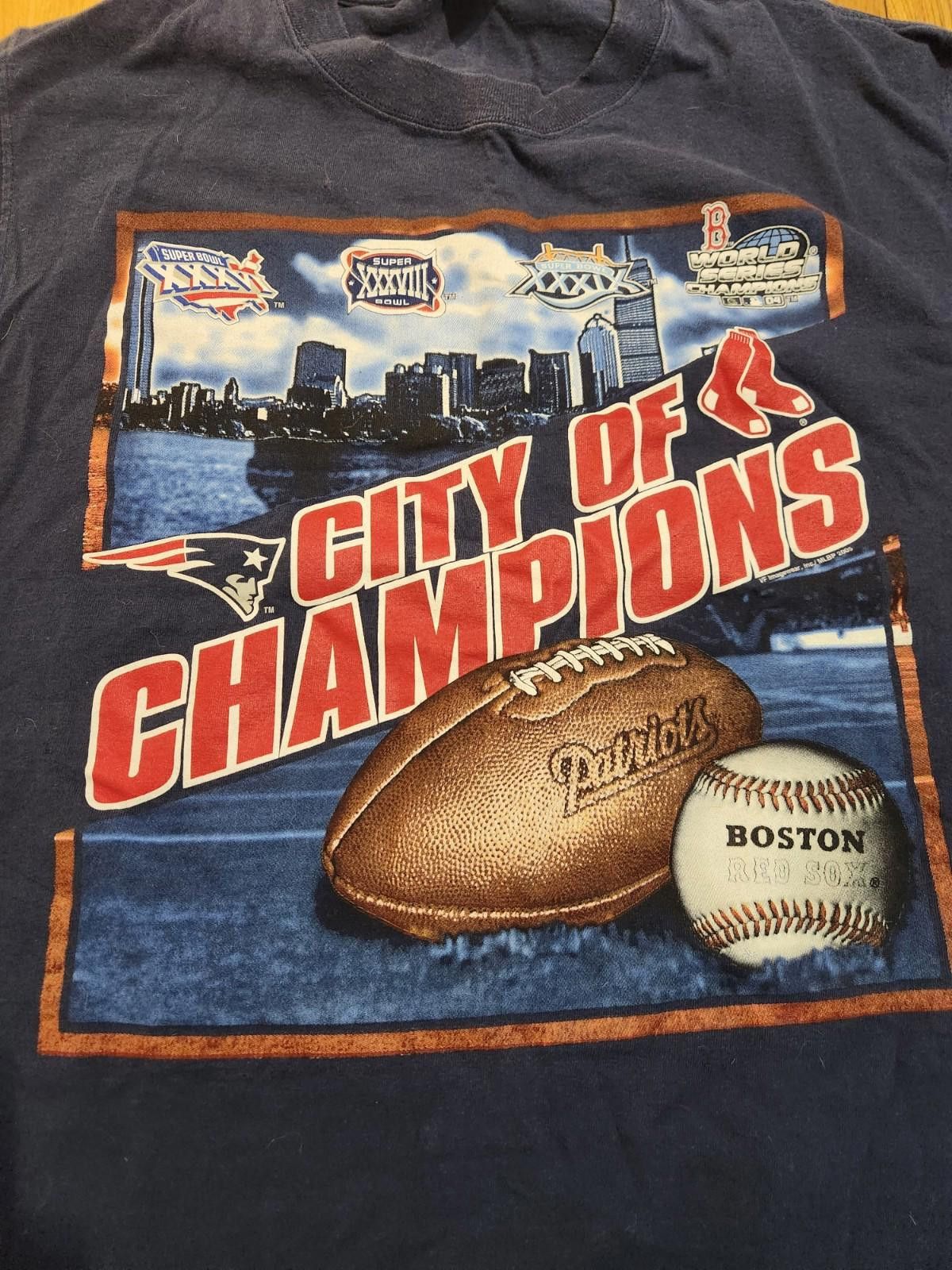 Lee NE Patriots Boston Red Sox CITY OF CHAMPIONS T Shirt Men's M Size ONE SIZE - 2 Thumbnail
