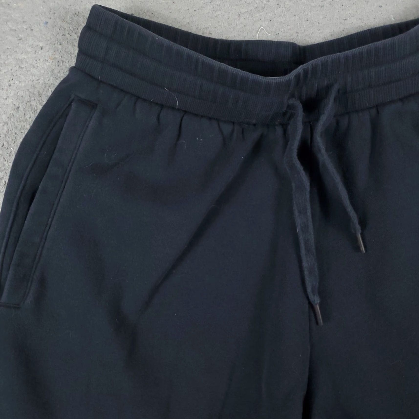 Under Armour Under Armour Shorts Mens Medium Black Sports Running Jogging Sweat Size US 31 - 2 Thumbnail