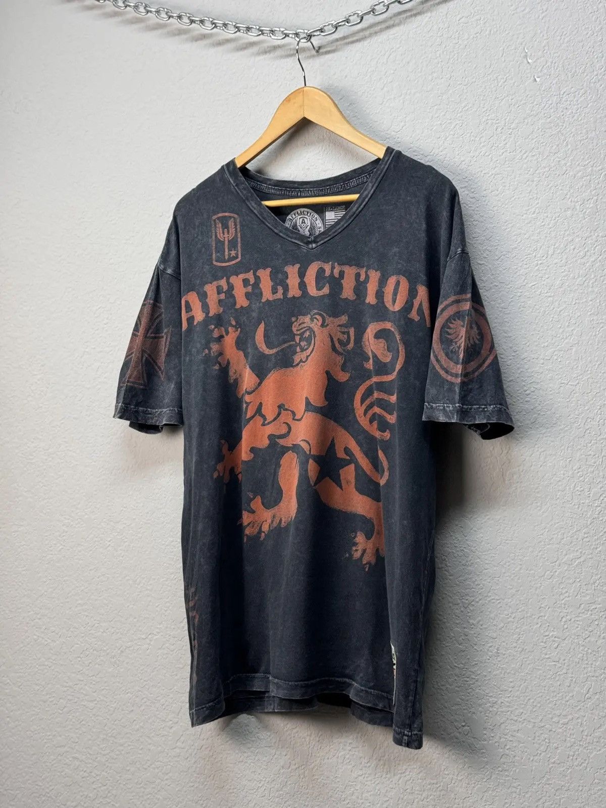 Affliction × Japanese Brand × Vintage Vintage Affliction Double Skull Black T Shirt Size US XL / EU 56 / 4 - 3 Thumbnail