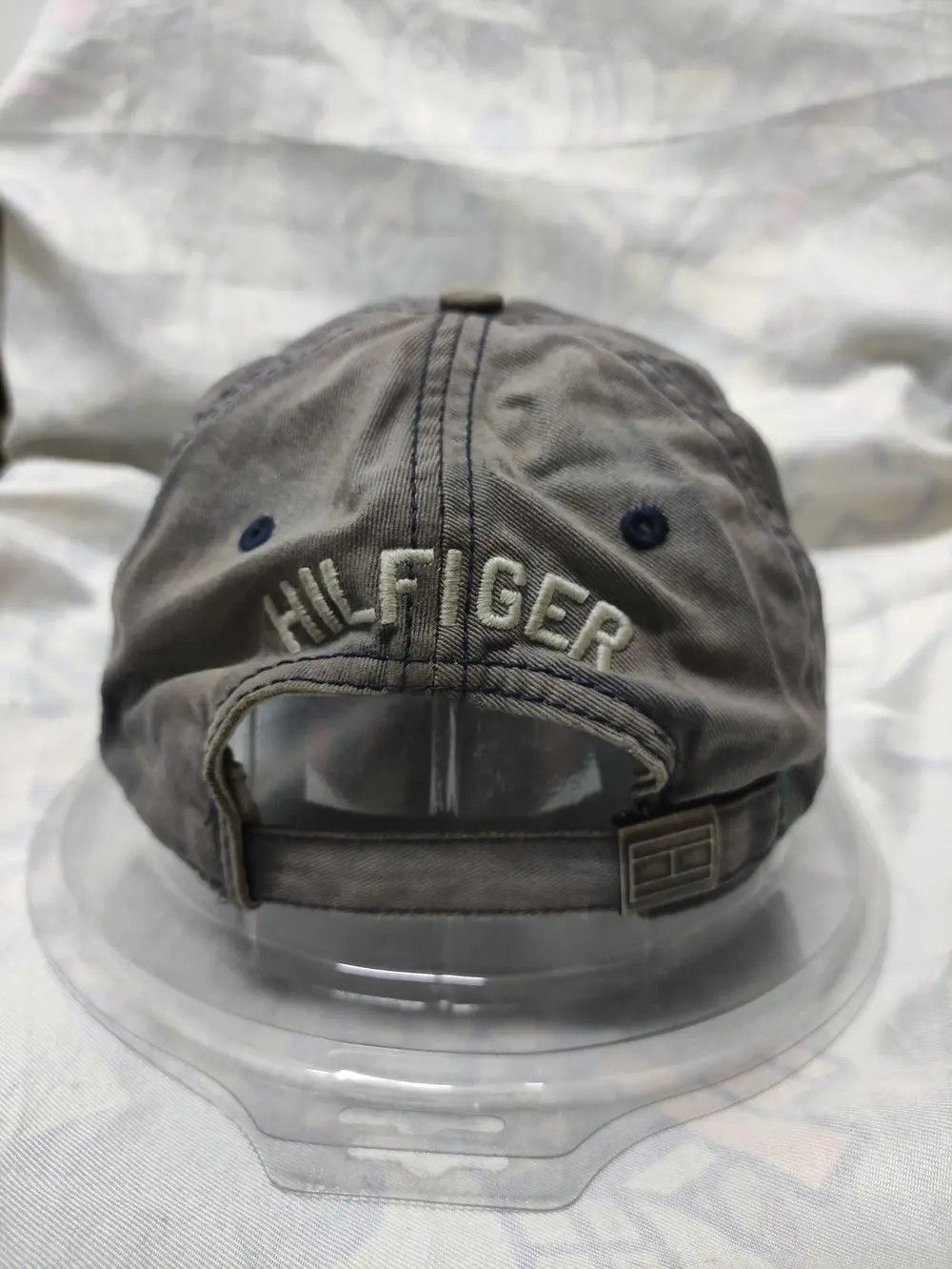 Tommy Hilfiger × Vintage TOMMY HILFIGER VINTAGE CAP DISTRESSED SUNFADED Size ONE SIZE - 4 Thumbnail