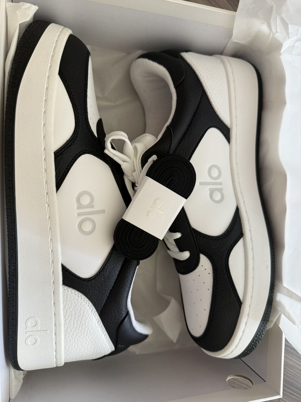Alo Alo Recovery Mode Sneakers Black White M 11 / W 12.5 Size US 11 / EU 44 - 6 Thumbnail