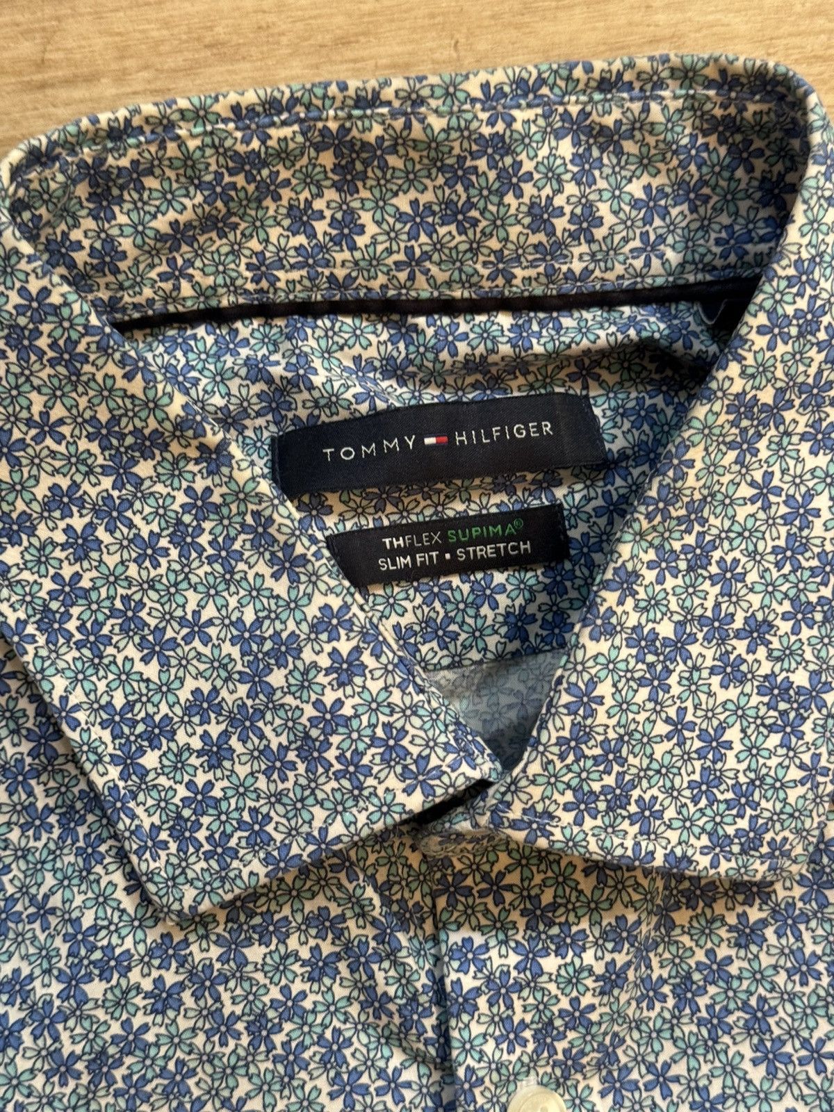 Tommy Hilfiger × Tommy Jeans × Vintage Floral All Over Print Tommy Button Up Dress Shirt Size US XL / EU 56 / 4 - 4 Thumbnail