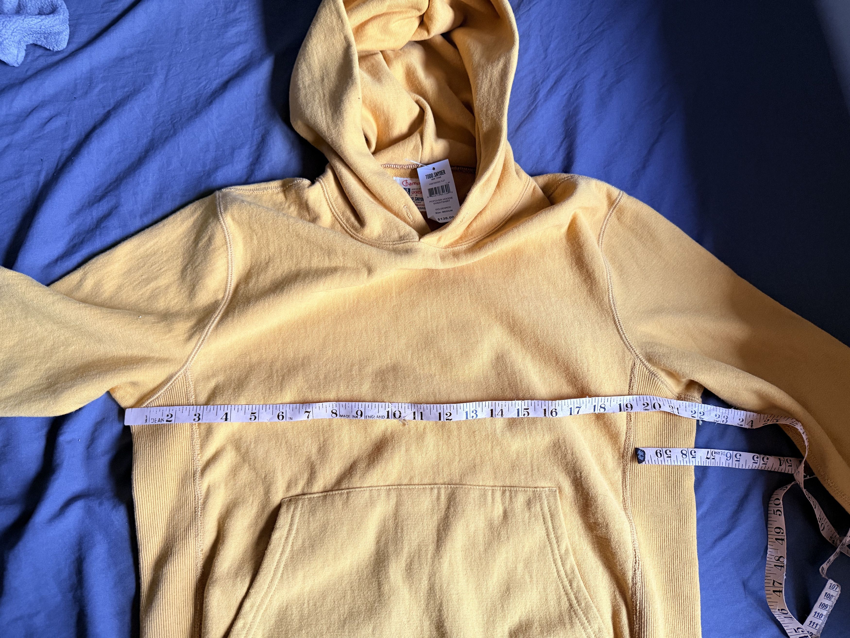 Todd Snyder TODD SNYDER x CHAMPION POPOVER HOODIE in GOLDENROD $138 Size US M / EU 48-50 / 2 - 3 Thumbnail