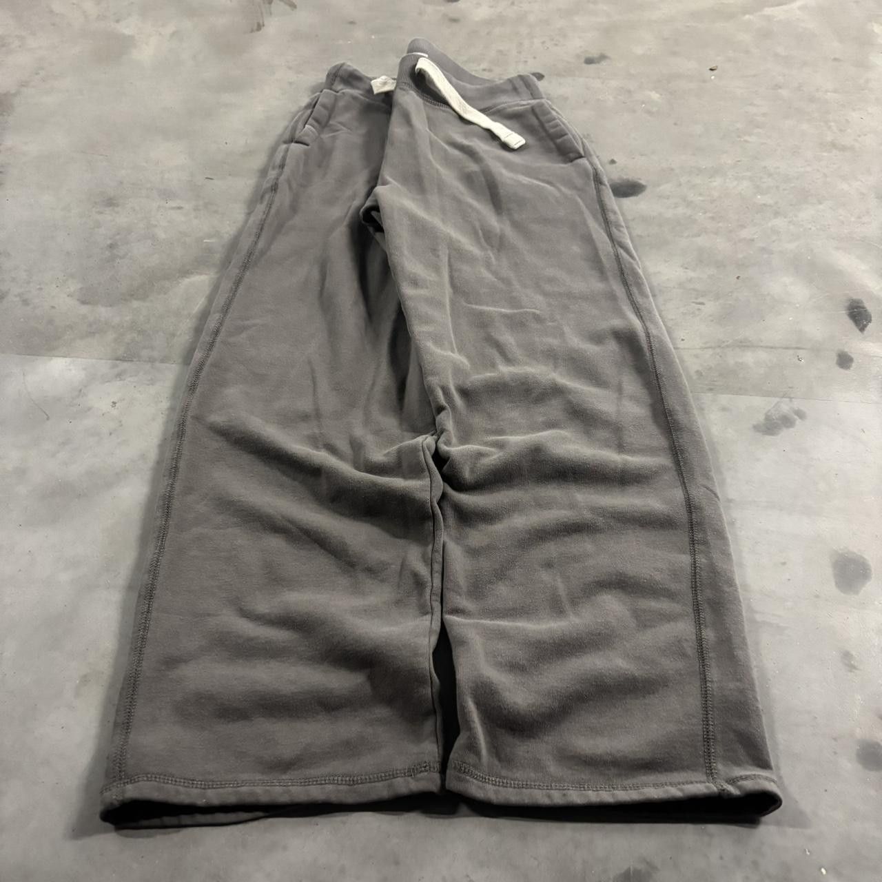 Vintage Crazy Vintage Y2K/2000s Grey Streetwear Essential Sweatpants! Size M Size US 32 / EU 48 - 3 Thumbnail