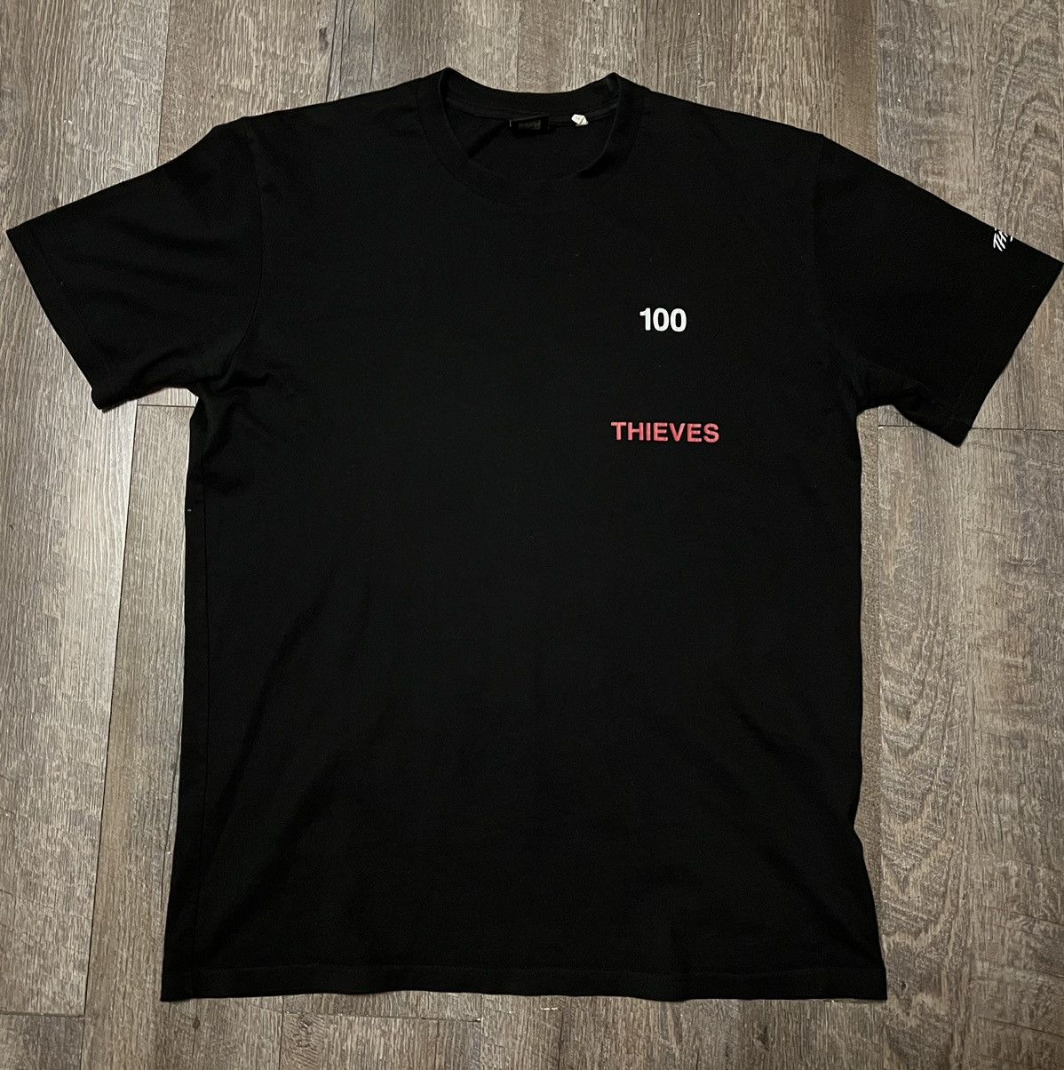 100 Thieves 100 Thieves Numbers Collection Shirt Size Large Size US L / EU 52-54 / 3 - 3 Thumbnail