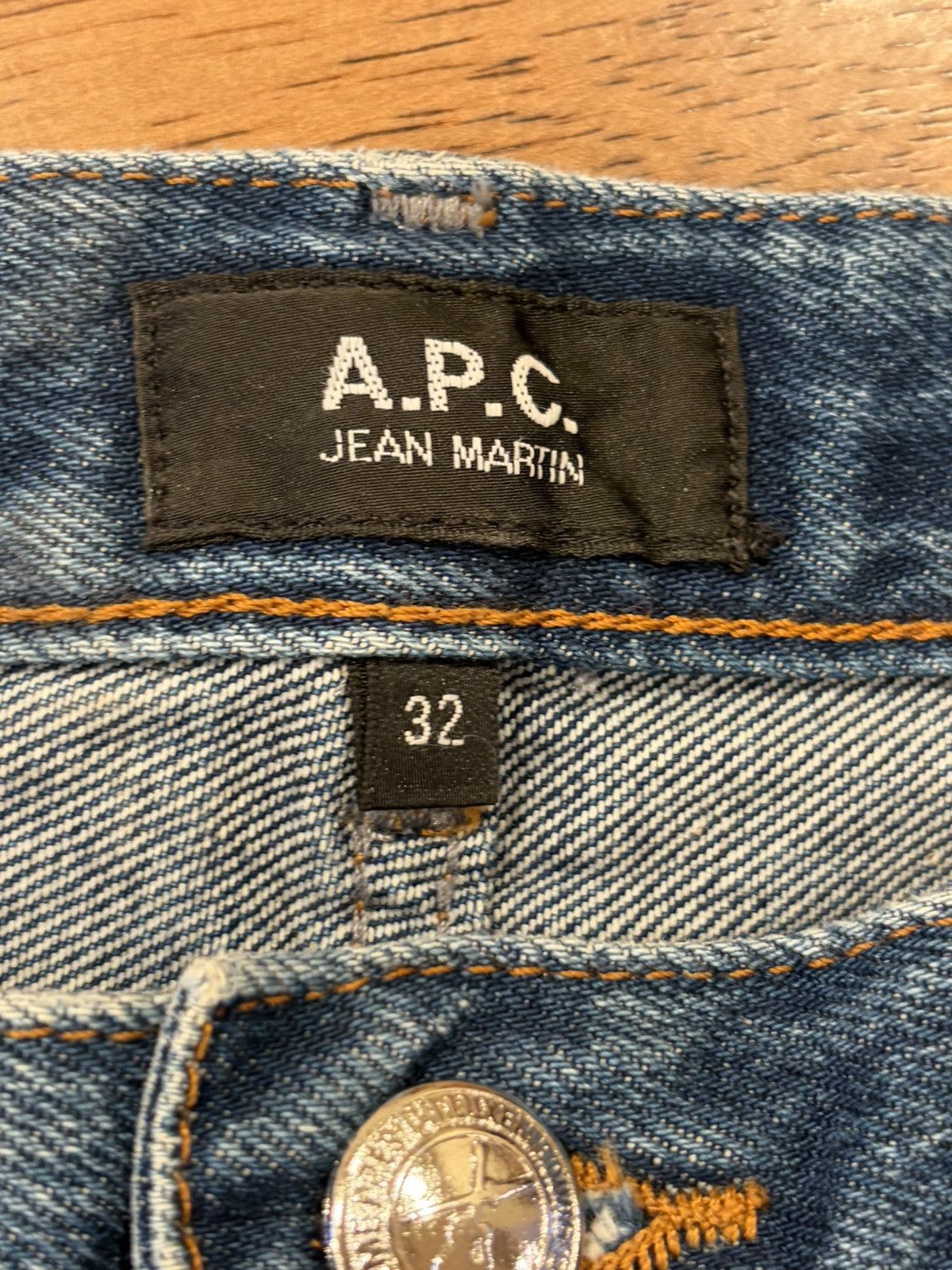 A.P.C. A.P.C. “Martin” Jeans “90s style straight” size 32 Size US 32 / EU 48 - 3 Thumbnail
