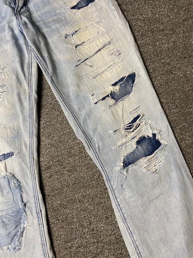 American Eagle Outfitters American Eagle Outfitters Distressed Ripped Jeans (175) Size US 31 - 7 Thumbnail