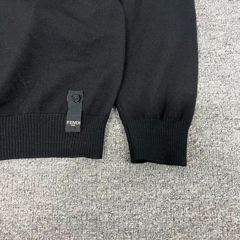 Fendi Fendi Logo Knit Sweater with Tag Size US L / EU 52-54 / 3 - 5 Thumbnail