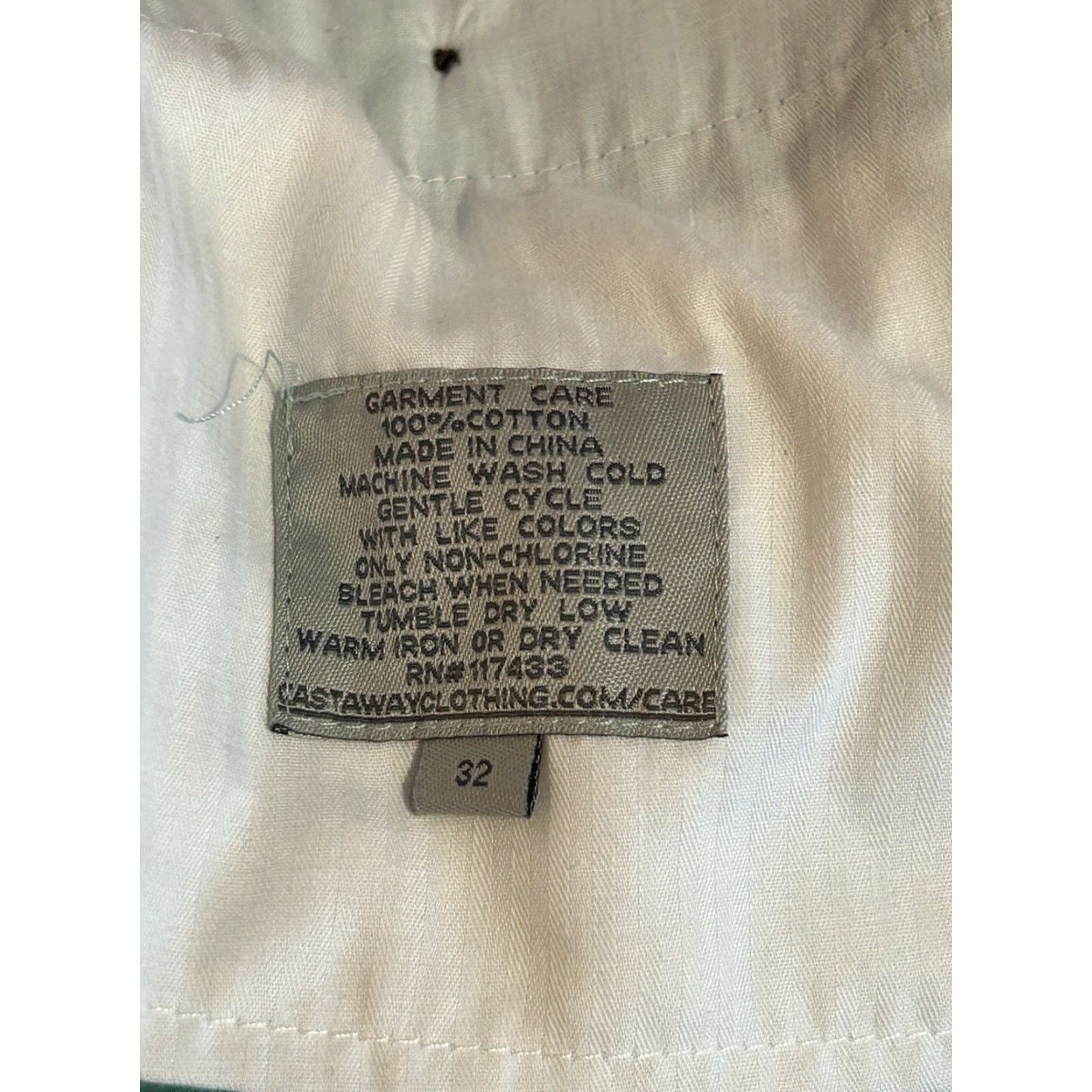 Vintage Castaway Nantucket Shorts Mens Size 32 Green Embroidered Beer Mug Casual, Lightweight Cotton, Classic Fit, Belt Loops, Pockets Size US 32 / EU 48 - 5 Thumbnail