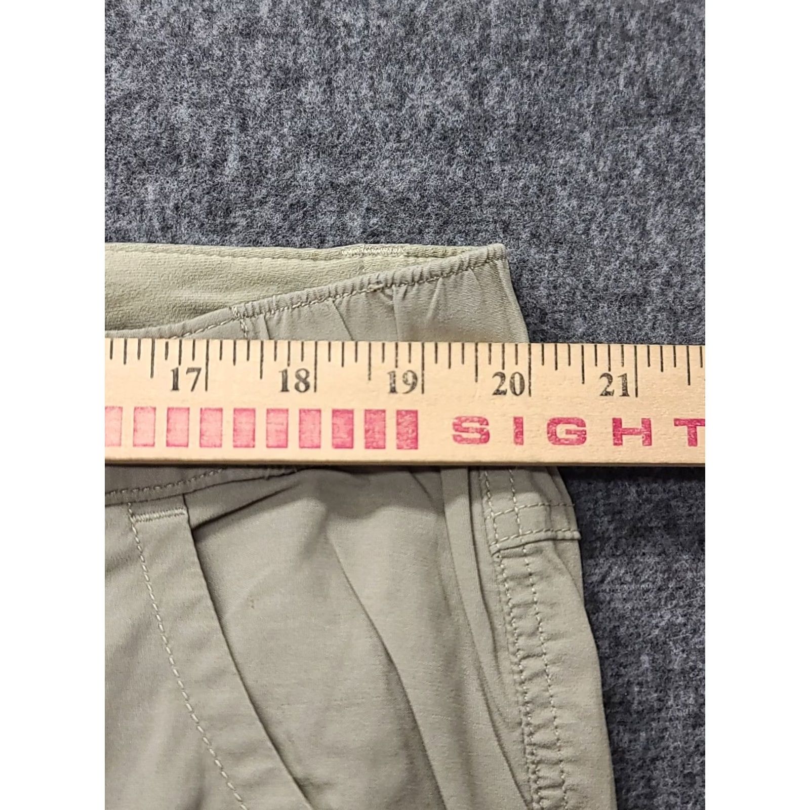 Vintage Duluth Dry on the Fly Pants Womens 20x35 Bootcut Convertible Hiking Cargo Nylon Spandex Beige Regular Inseam 35" Pockets Moisture Wicking Comfort Size 27" / US 4 / IT 40 - 4 Thumbnail