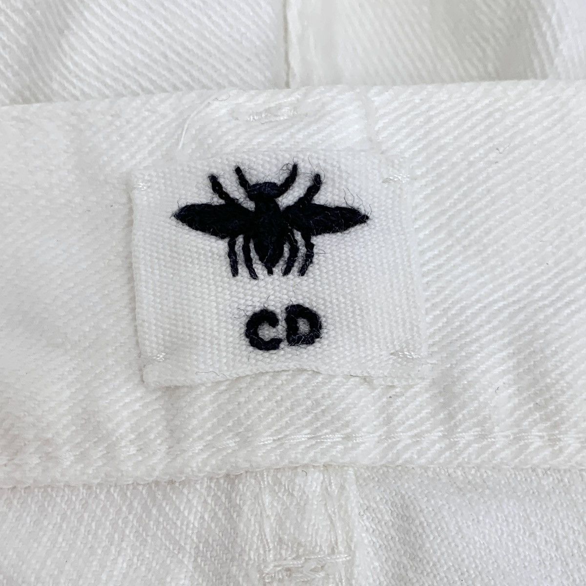 Dior Dior White Bee Embroidered Cotton Denim Pants K26WX Size 25" / US 0 / IT 36 - 5 Thumbnail