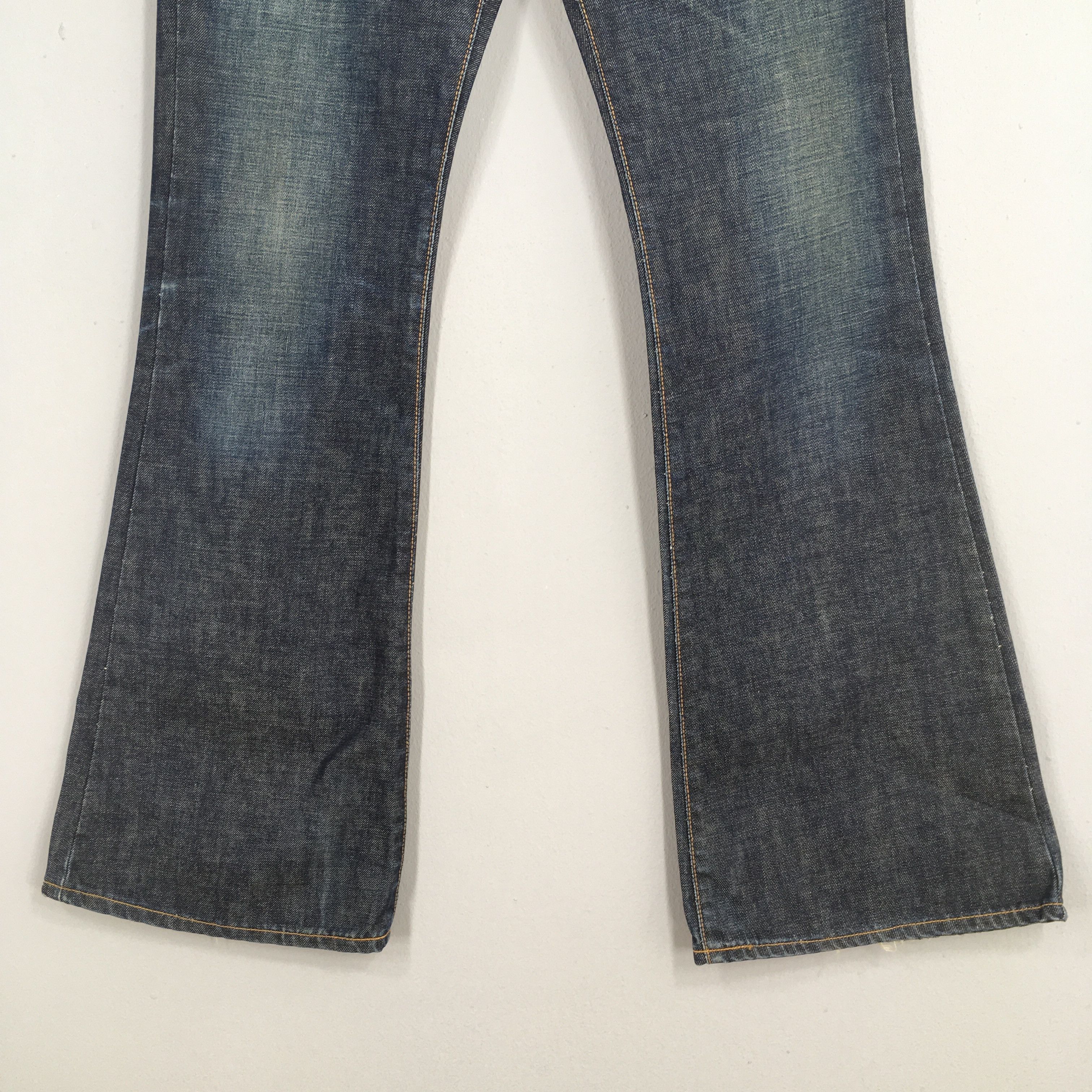 Edwin Size 28x32.5 Vintage Edwin Black Flared Jeans S1595 Size US 28 / EU 44 - 4 Thumbnail