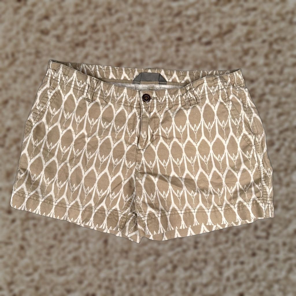The North Face VINTAGE? No. Wait: The North Face Shorts Womens 8 Beige Geometric Chino Stretch Hiking Casual 30x5 Size 30" / US 8 / IT 44 - 1 Thumbnail