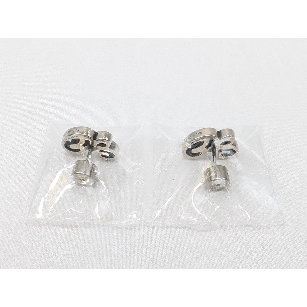 Balenciaga o1rshd1 Size: OS / B Logo Earrings in Silver Size ONE SIZE - 3 Thumbnail