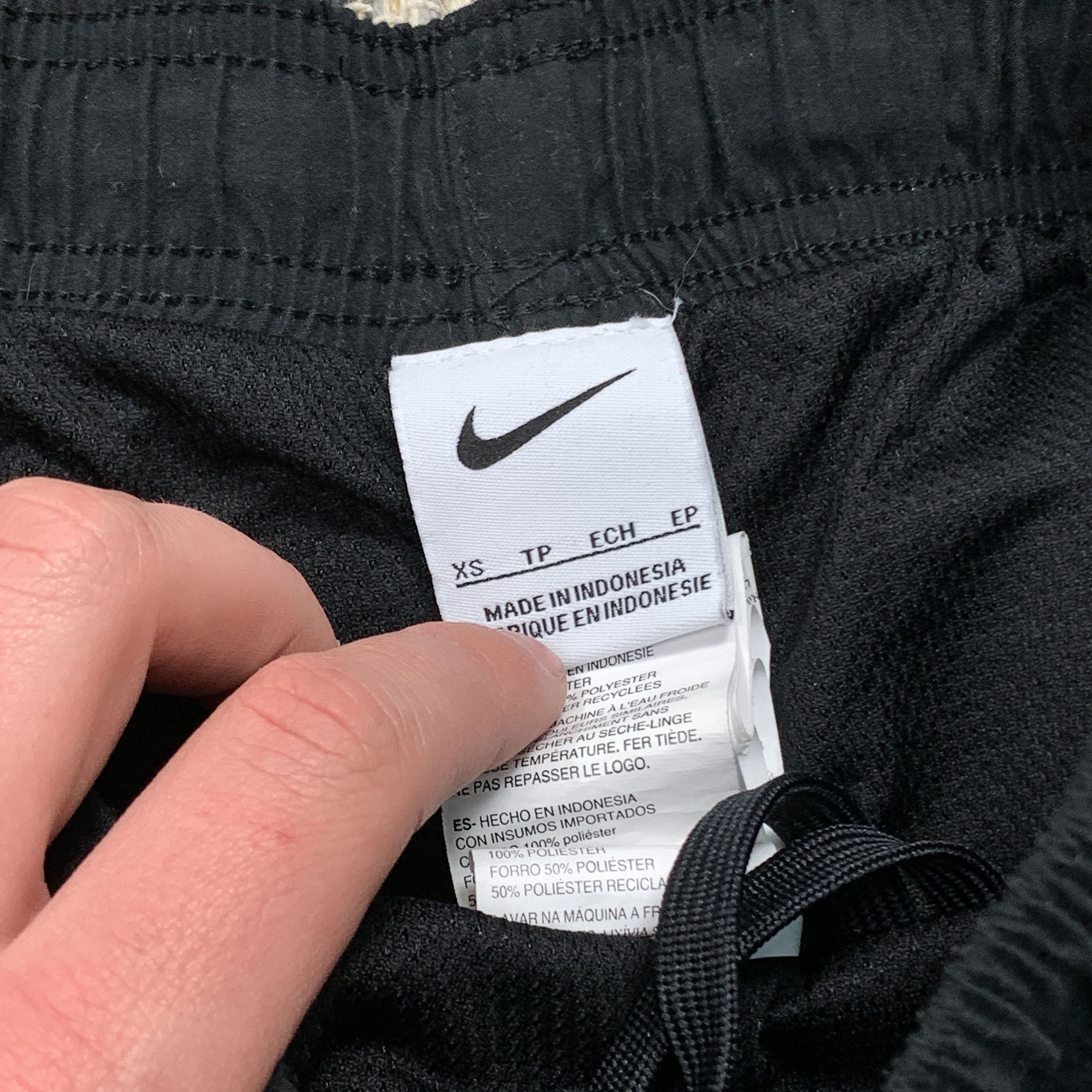 Nike Nike Swoosh Black Nylon Shorts XS Size US 28 / EU 44 - 5 Thumbnail