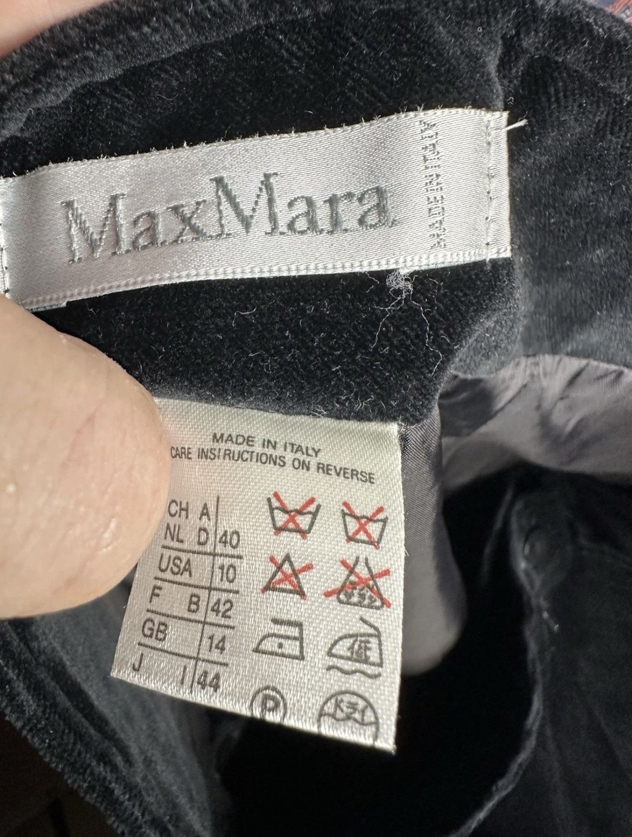 Max Mara Max Mara Black Velvet Pencil Skirt Size 30" / US 8 / IT 44 - 3 Thumbnail