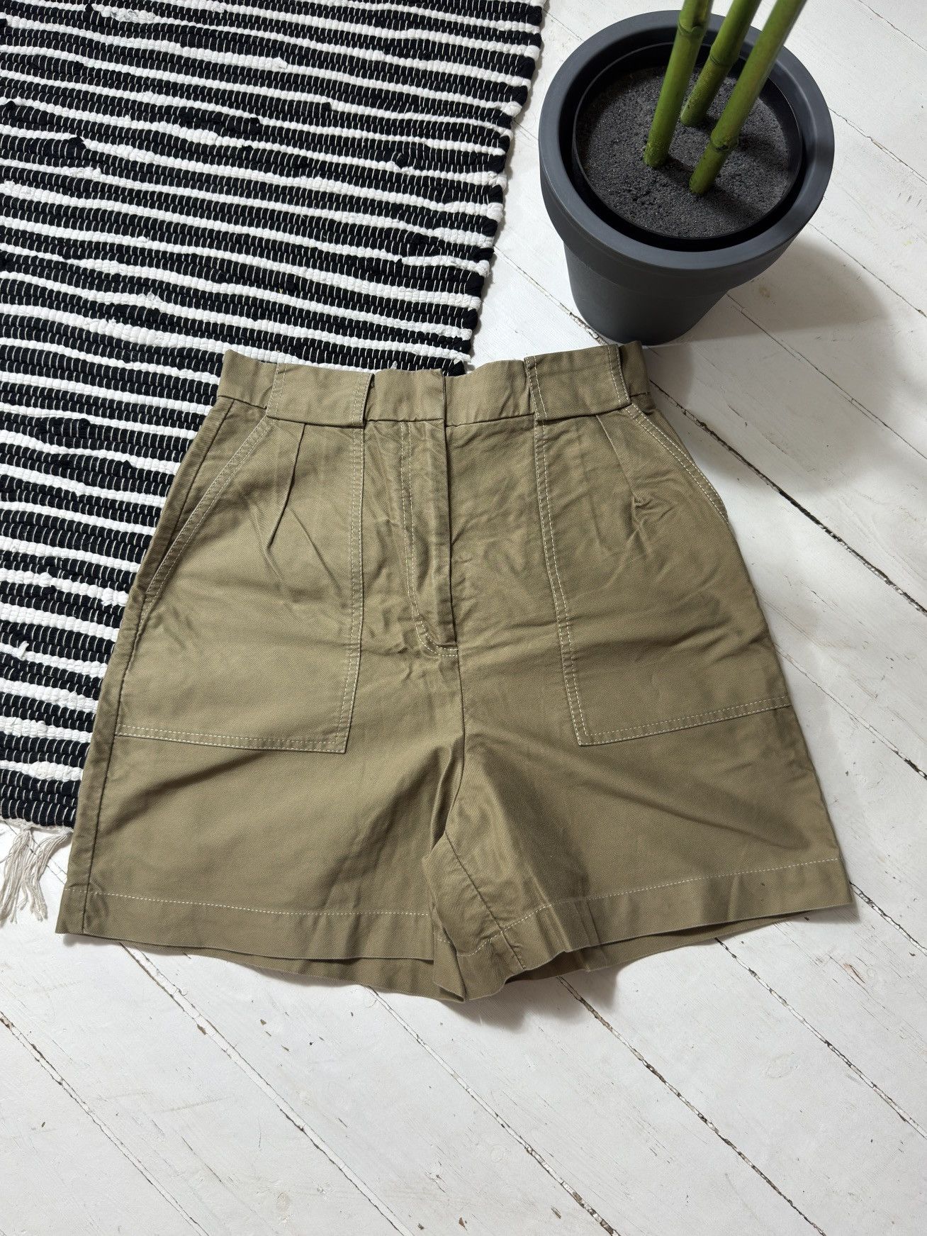 Sandro LUXURY SANDRO BERMUDA 2000s SHORTS Size 26" / US 2 / IT 38 - 4 Thumbnail