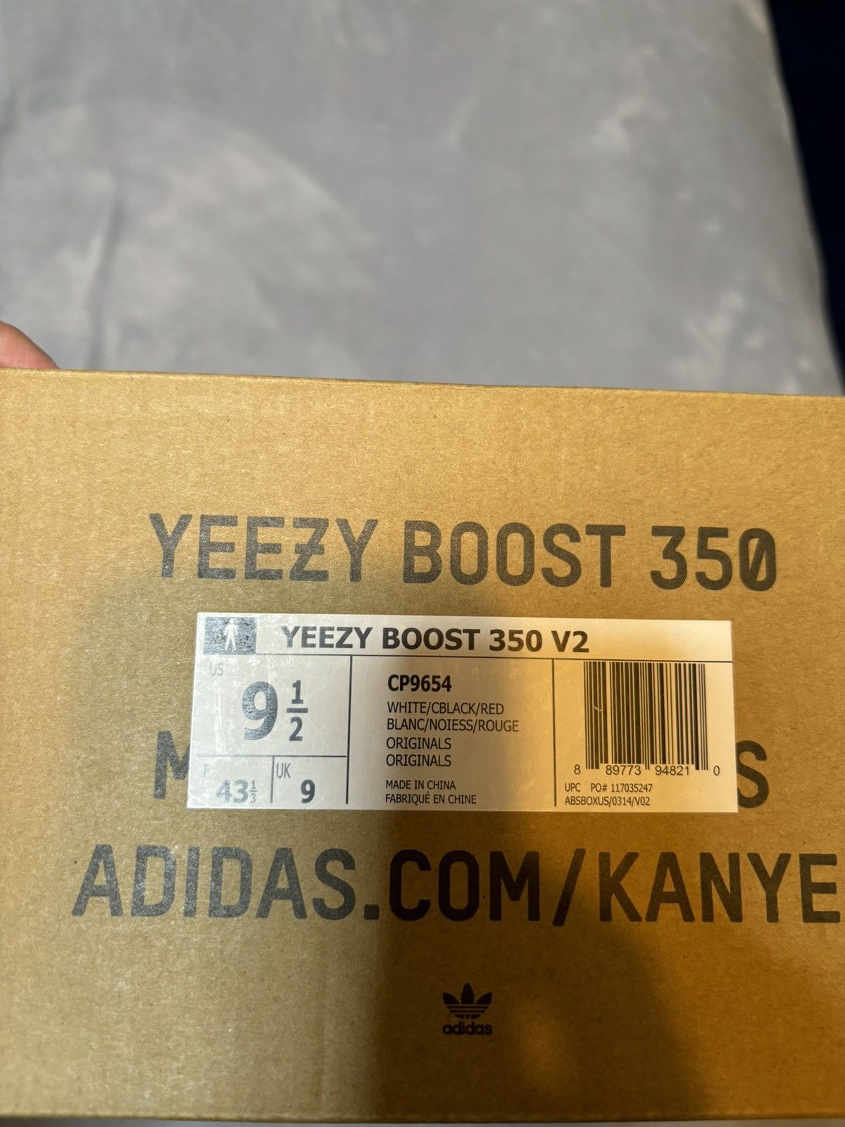 Adidas Adidas Yeezy Boost 350 V2 Low Zebra 2017 Size 9.5 Size US 9.5 / EU 42-43 - 10 Thumbnail