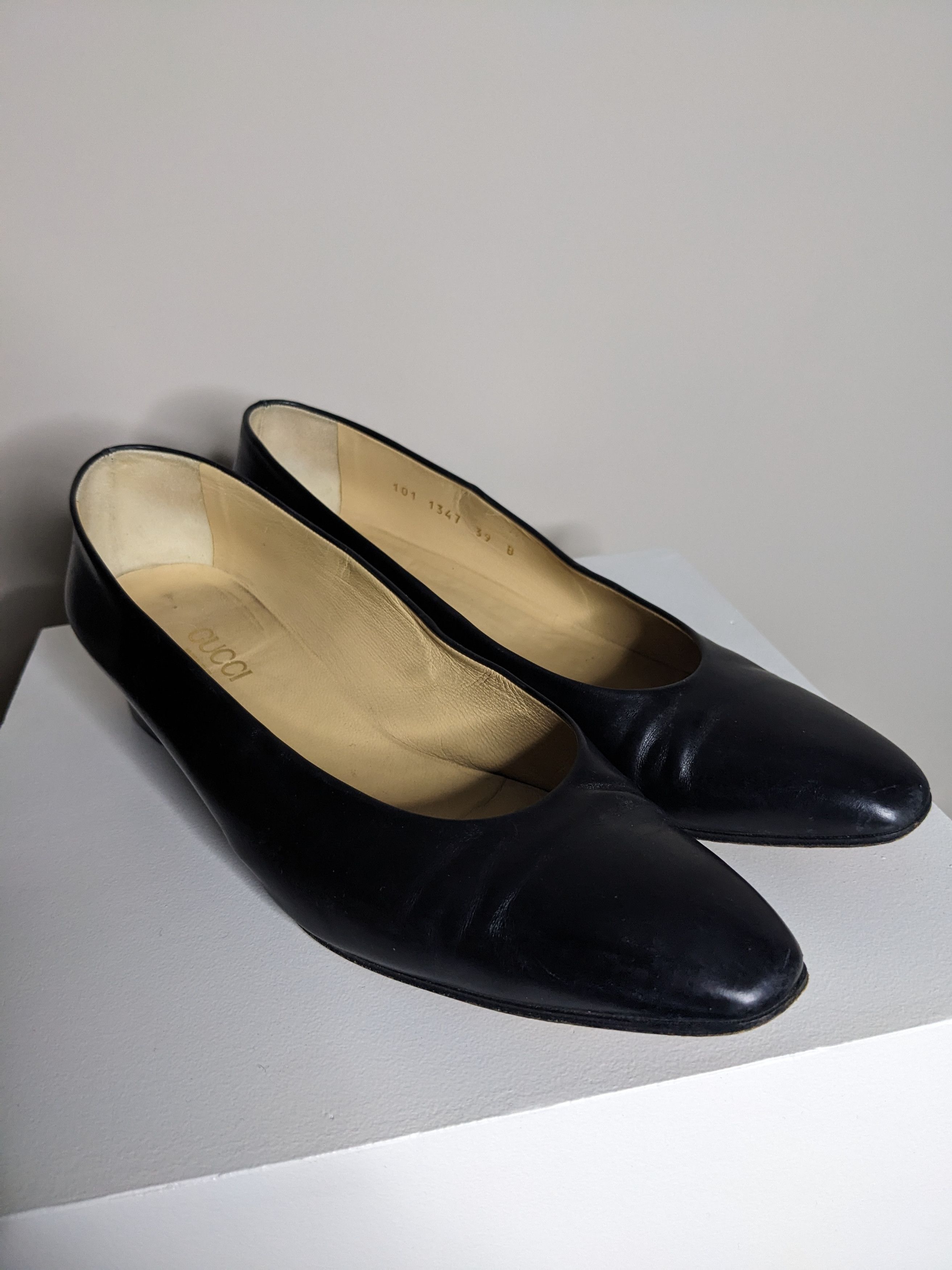 Gucci VINTAGE Gucci Leather Pumps Kitten Heel Point Toe Size 39 Size US 9 / IT 39 - 1 Thumbnail