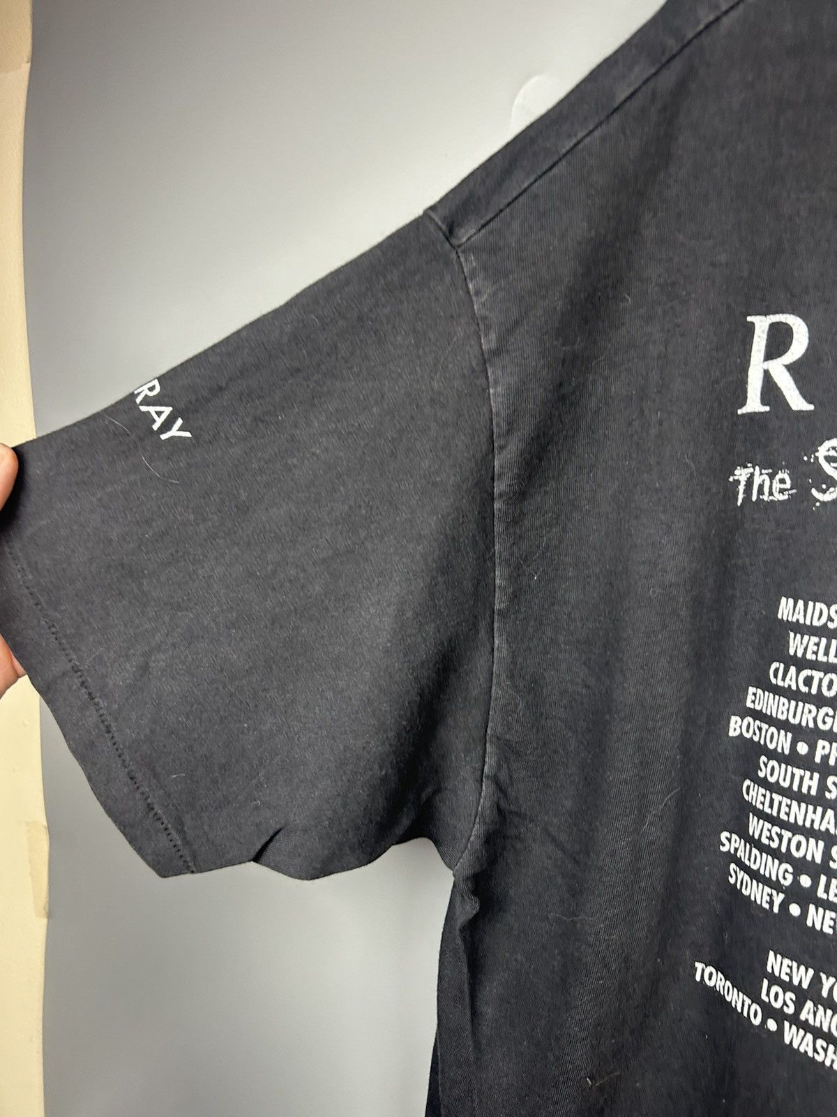 Band Tees × Vintage Vintage The Kinks Ray Davies 1996 Tour T Shirt Size US XL / EU 56 / 4 - 13 Thumbnail