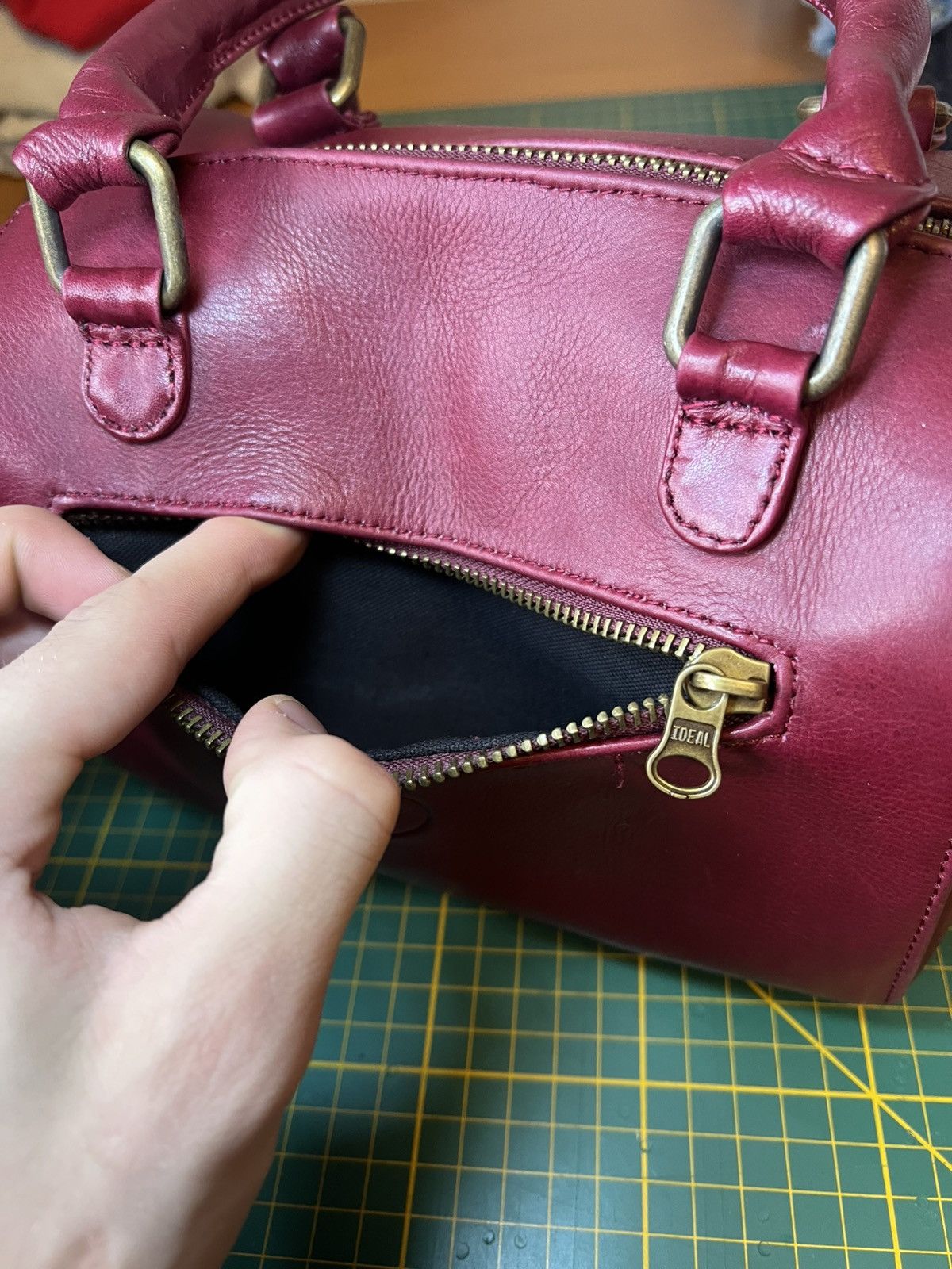 Vintage Vintage Wanderers Travel Co. Mini Turin leather handbag Size ONE SIZE - 11 Thumbnail