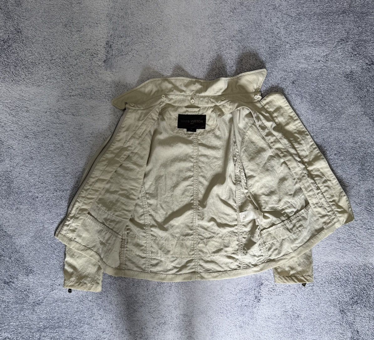Louis Vuitton Louis Vuitton Paris Jacket Women Size40 Italy Designer Logo Size M / US 6-8 / IT 42-44 - 18 Thumbnail