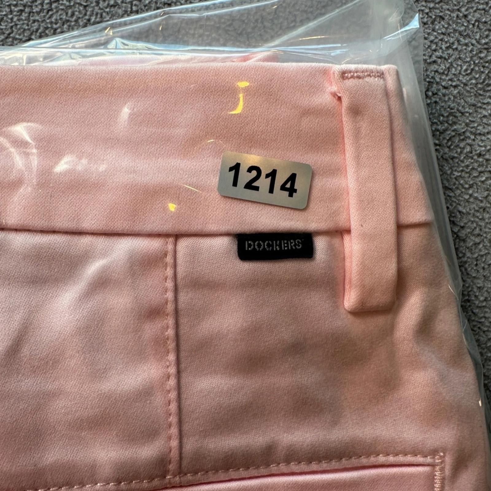 Dockers NWT Dockers Weekend Chino Womens W25 Pink Skinny Pants Size 25" / US 0 / IT 36 - 12 Thumbnail