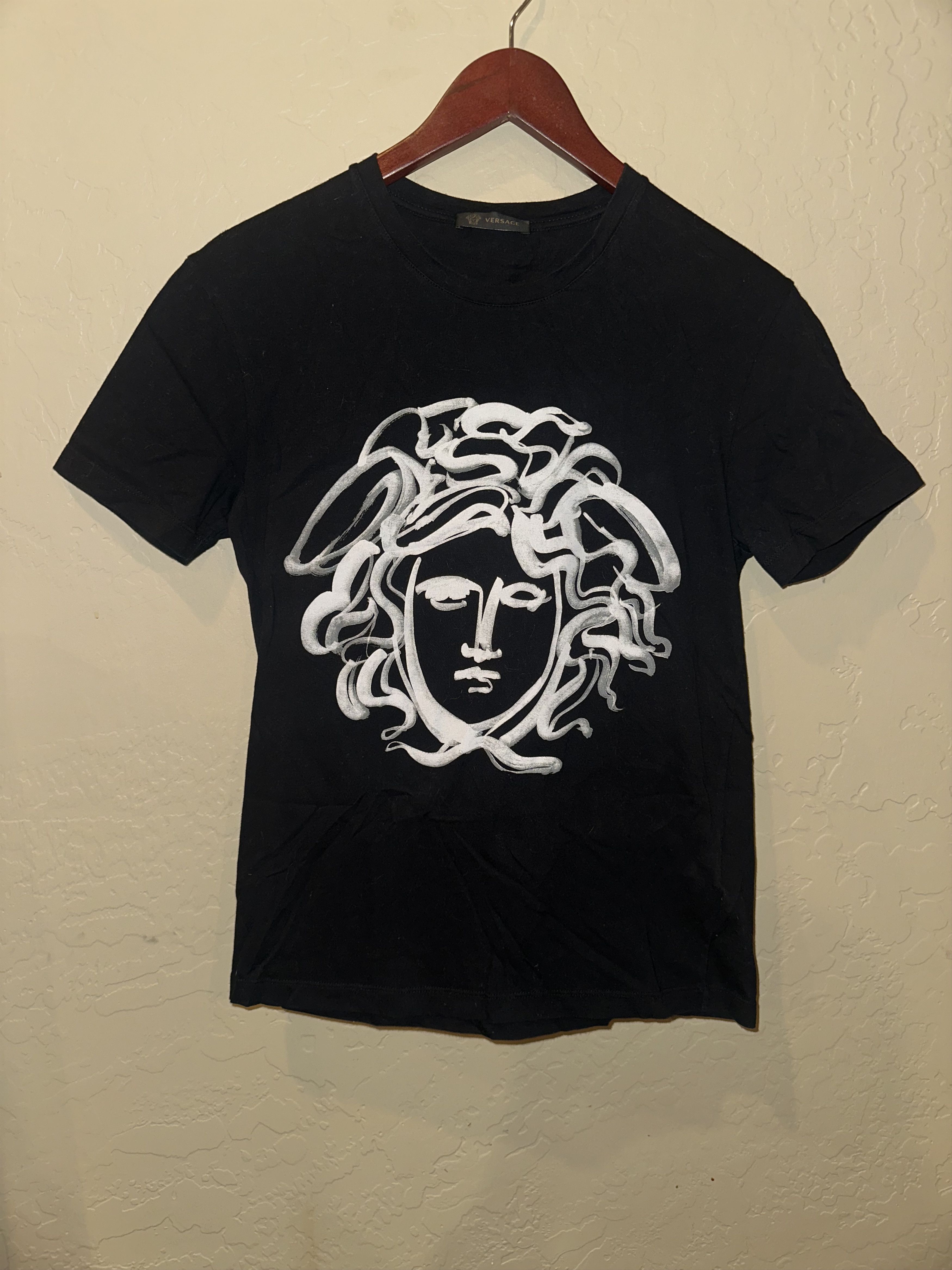 Versace Versace Black Painted Medusa T-shirt Size US XS / EU 42 / 0 - 1 Thumbnail