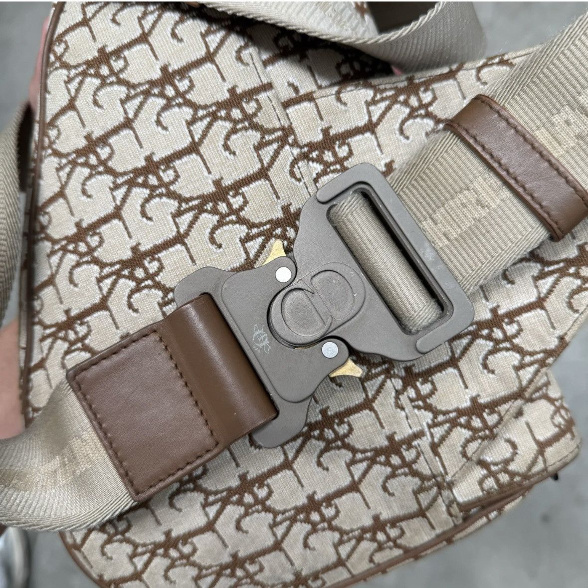 Dior × Travis Scott Dior x CACTUS JACK Oblique Jacquard Saddle Bag Size ONE SIZE - 14 Thumbnail