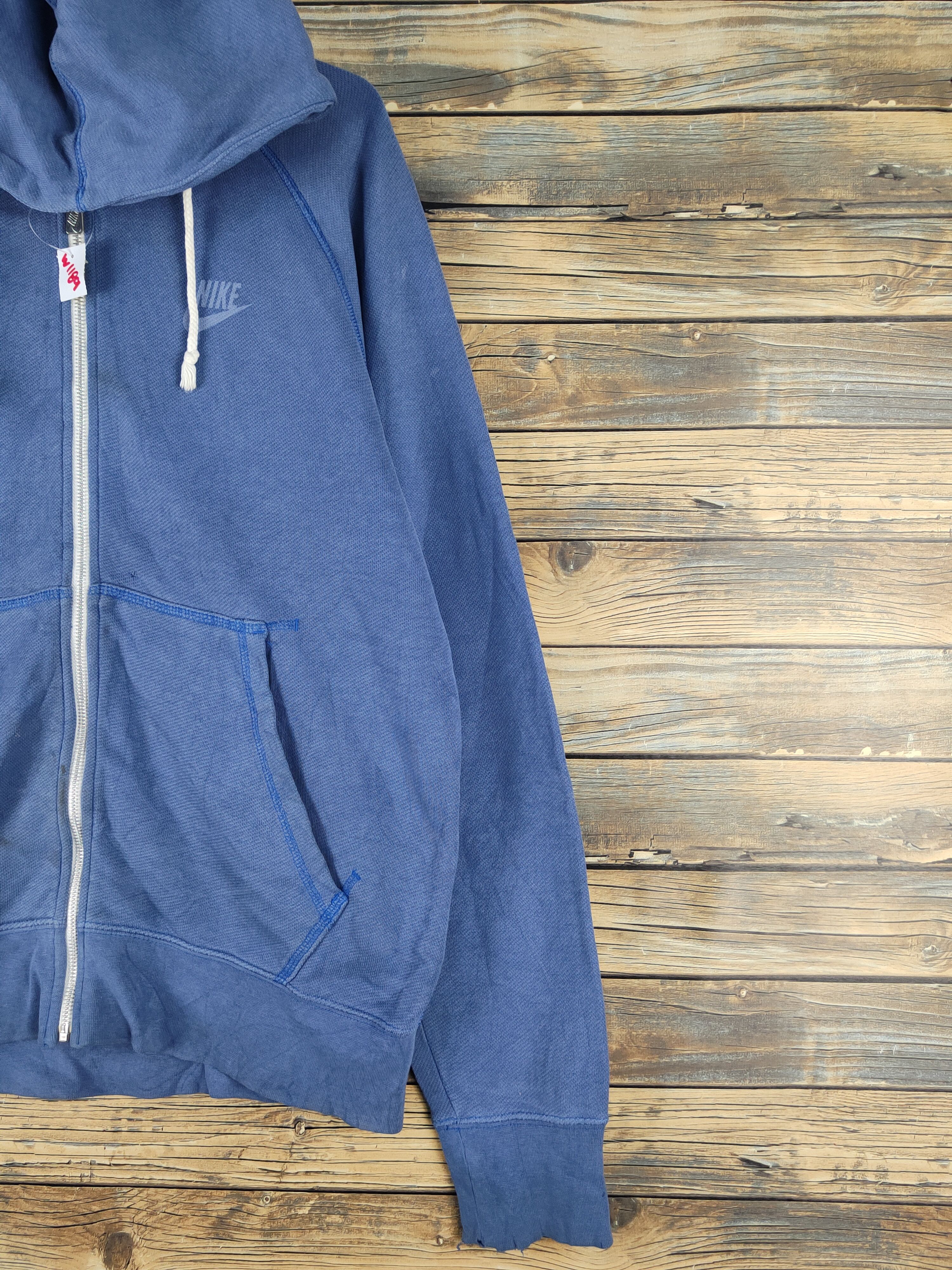 Nike Nike vintage Blue Hoodie Sweaters #W1189 Size US L / EU 52-54 / 3 - 7 Thumbnail