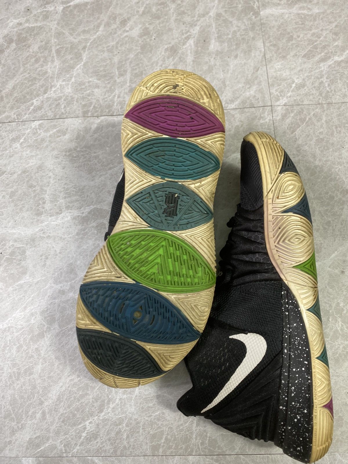 Nike Nike kyrie shoes collab shoes 10.5US Size US 10.5 / EU 43-44 - 6 Thumbnail
