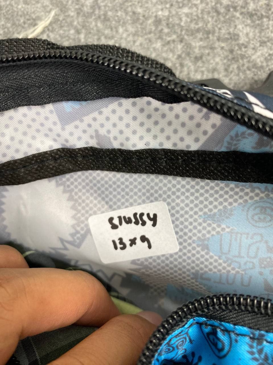 Stussy stussy all over print pouch bag nice design Size ONE SIZE - 7 Thumbnail