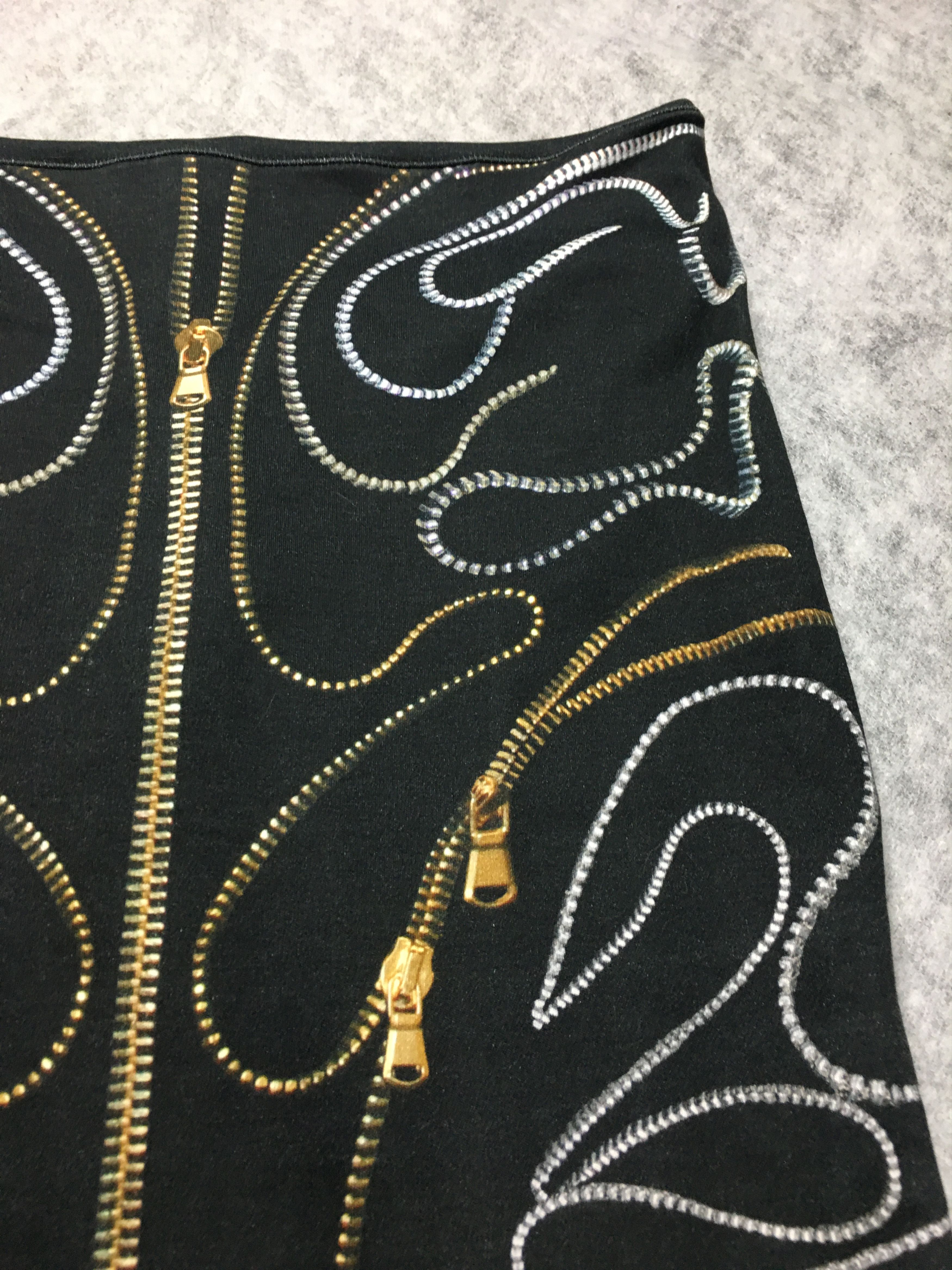 Alexander McQueen Alexander McQueen Vintage Zipper Print Stretch Skirt Size L Size 32" / US 10 / IT 46 - 7 Thumbnail