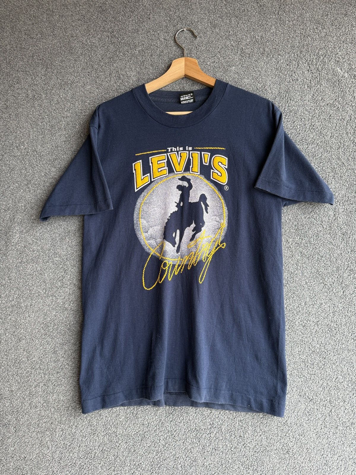 Levi's × Levi's Vintage Clothing × Vintage Vintage This Is Levi’s Country Rodeo Cowboy T Shirt 90s 80s Size US M / EU 48-50 / 2 - 1 Thumbnail